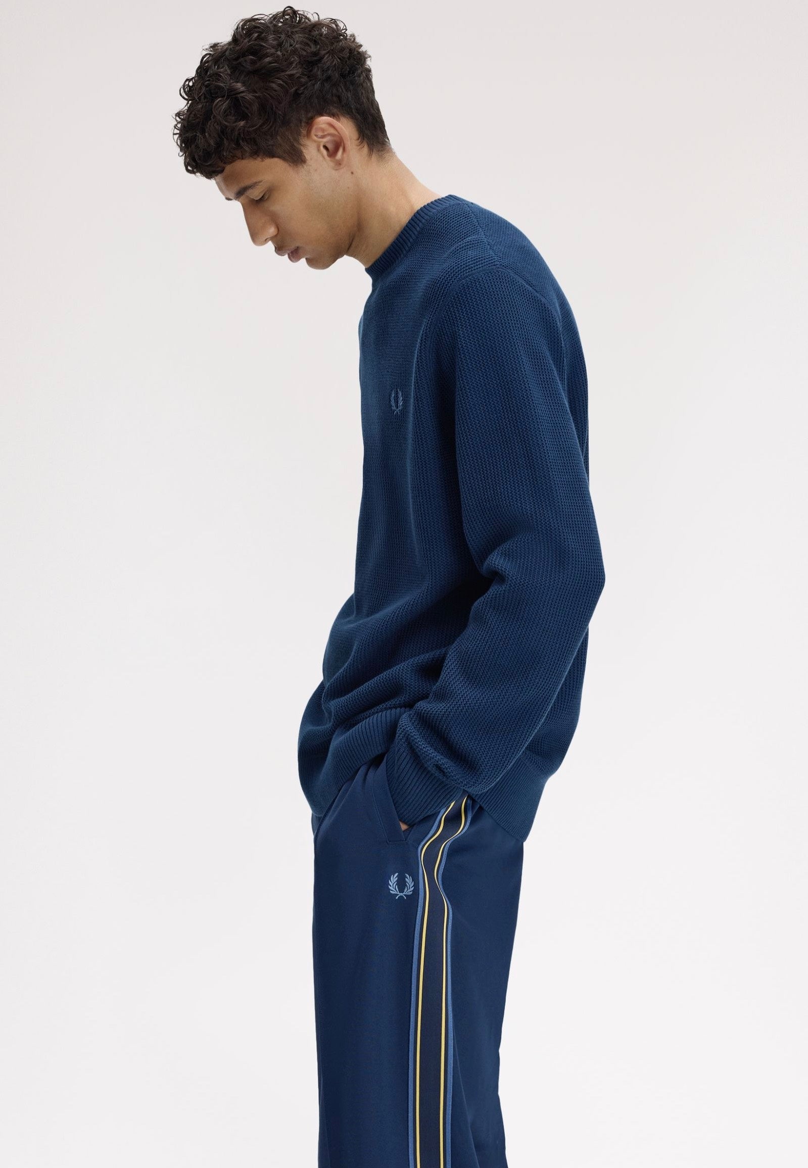 Fred Perry - Textured Jumper Tennis Blue - Pullover | Men-Image