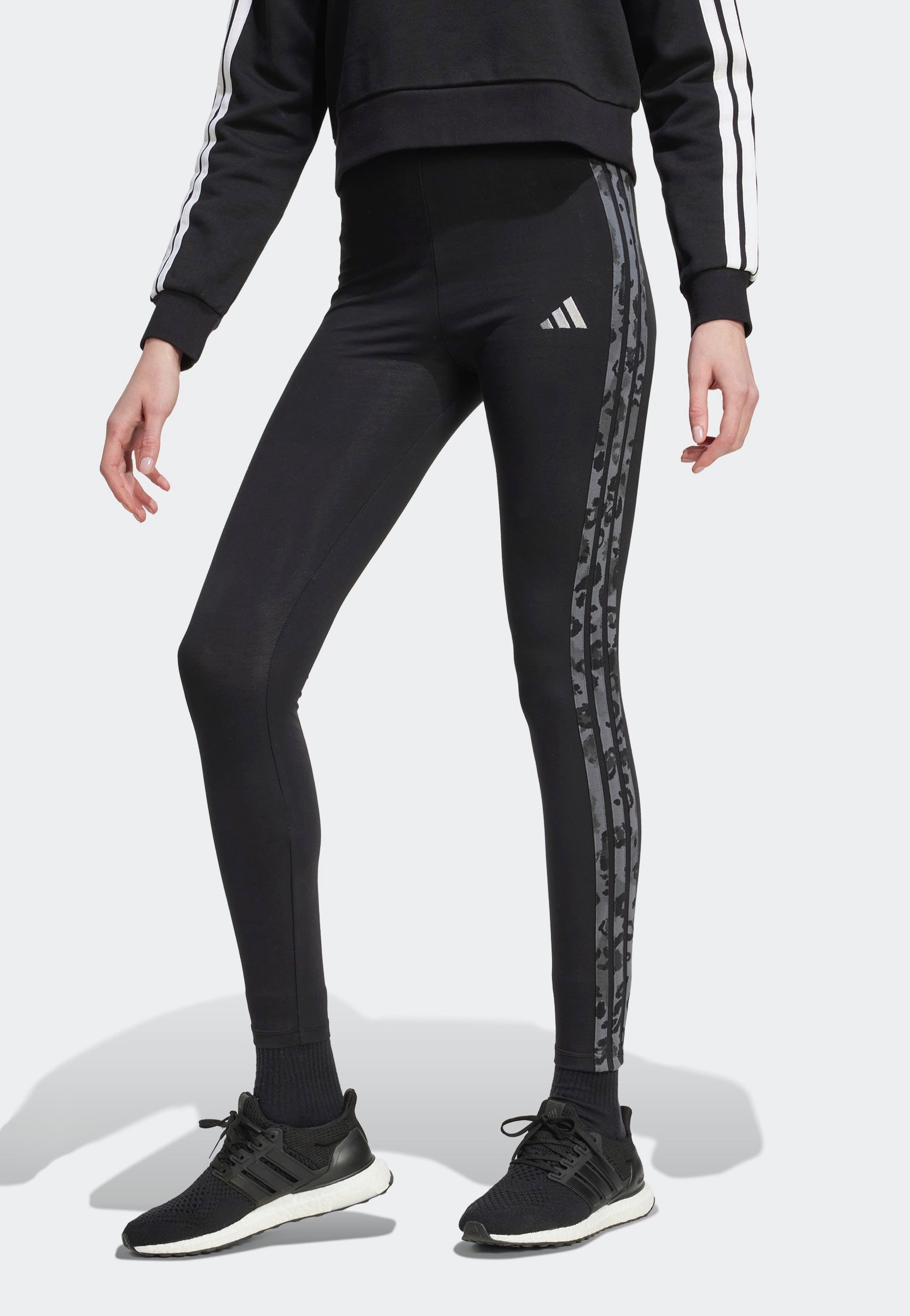 Adidas - Animal Print 3-Stripes High Rise Black/Multco/Grefiv - Leggings | Women-Image