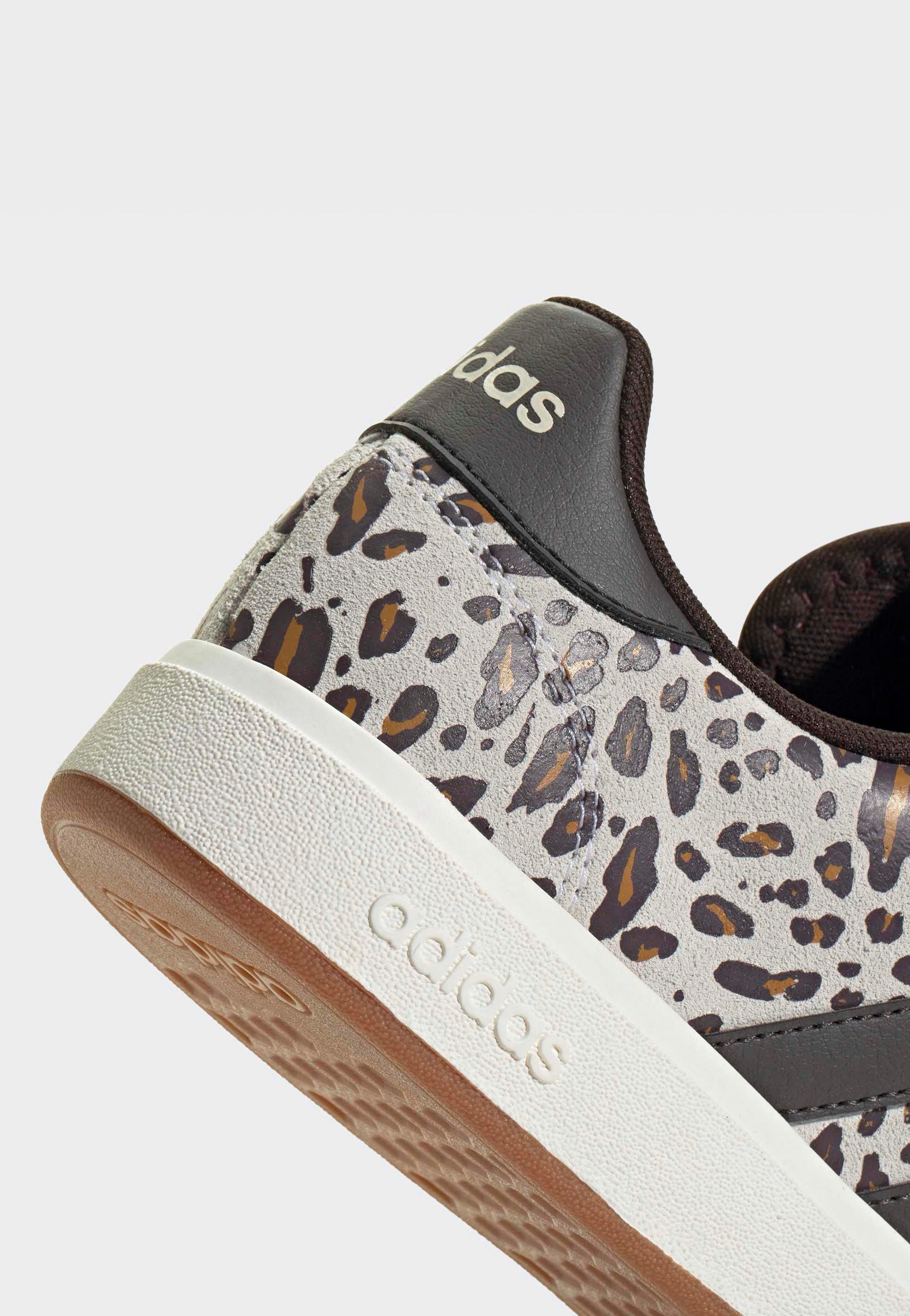 Adidas - Grand Court Base 00 Crli/Auco/Cwhite - Girl Shoes | Women-Image