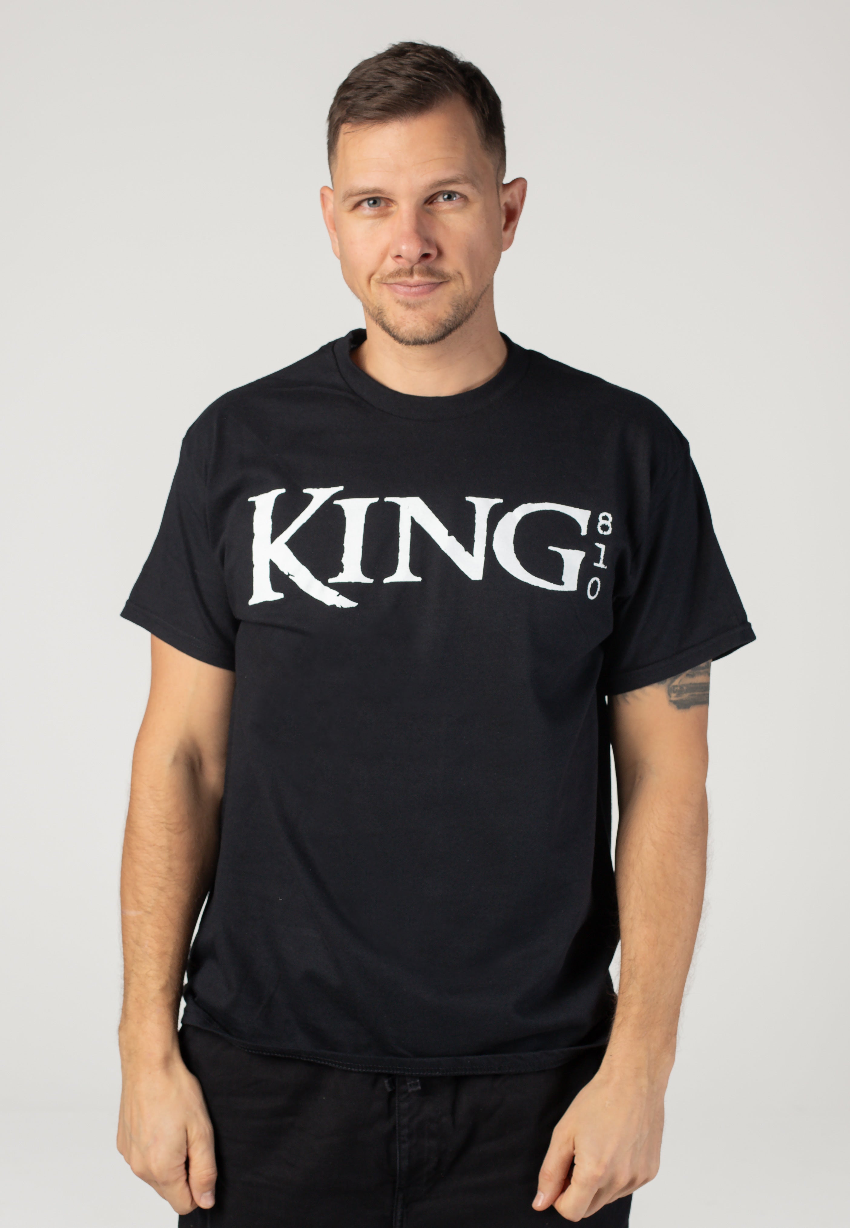 King 810 - Basic Logo - T-Shirt | Impericon