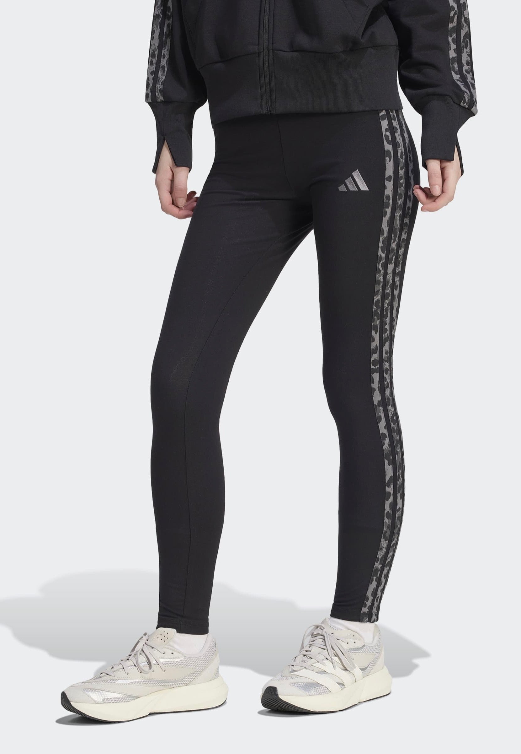 Adidas - Seasonal Essentials Animal Print 3- Stripes Black/Multicolor/Grey Four - Leggings | Women-Image