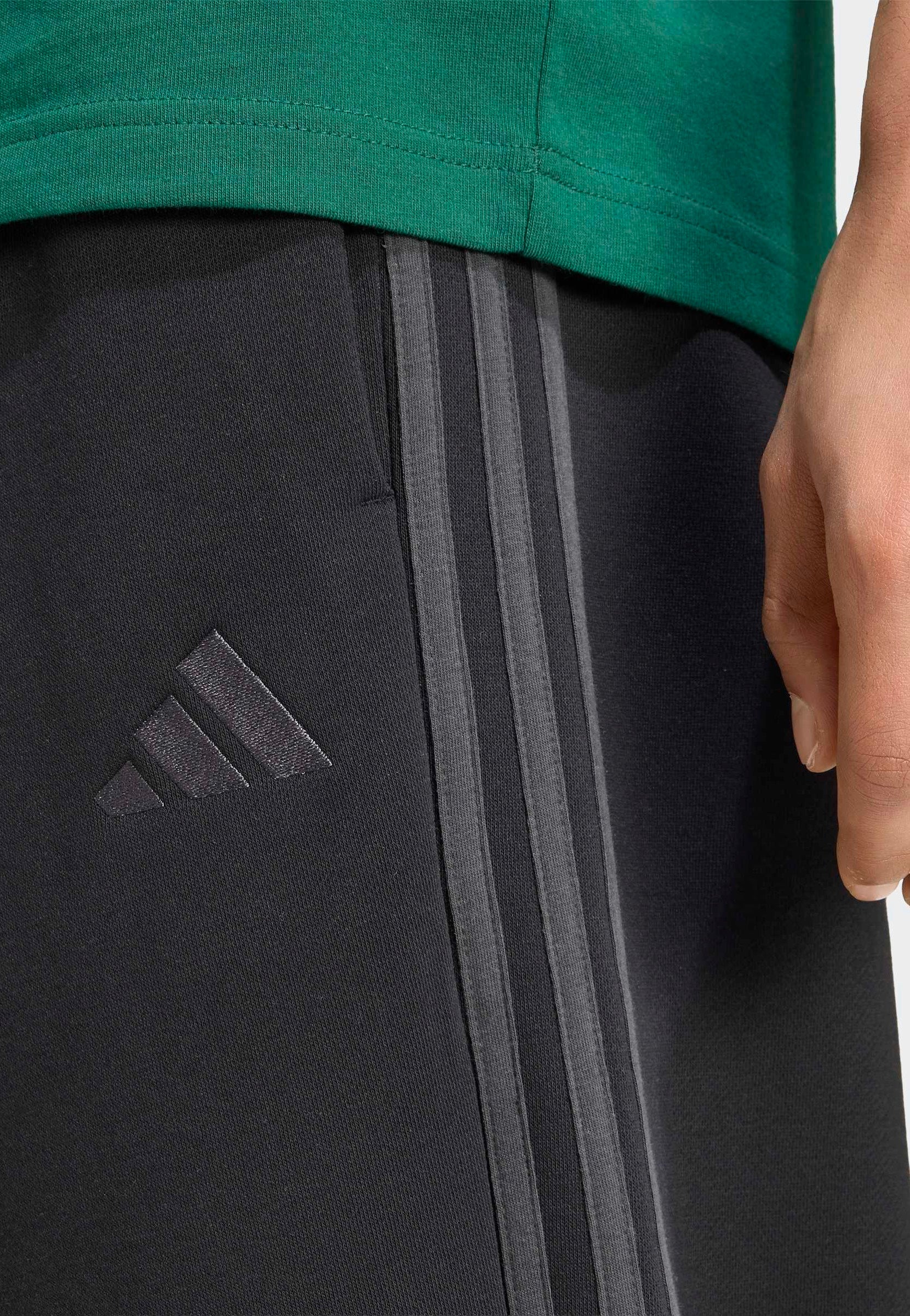Adidas - Essentials 3-Stripes Fleece Tapered Cuffed Black/Carbon - Sweat Pants | Men-Image