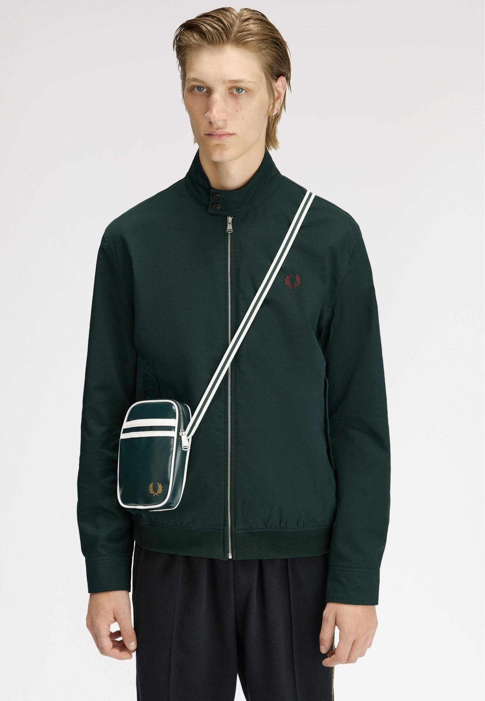 Fred Perry - Classic Small Side Grassroots /Ecru - Crossbody Bag | Neutral-Image