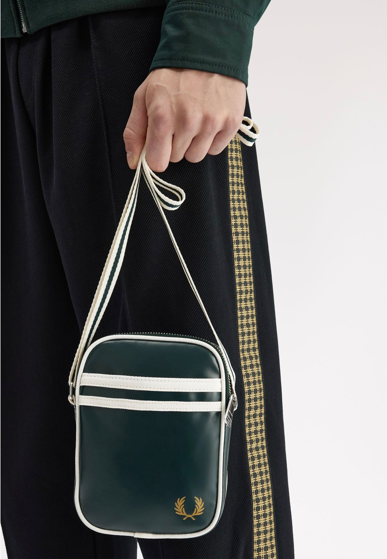Fred Perry - Classic Small Side Grassroots /Ecru - Crossbody Bag | Neutral-Image