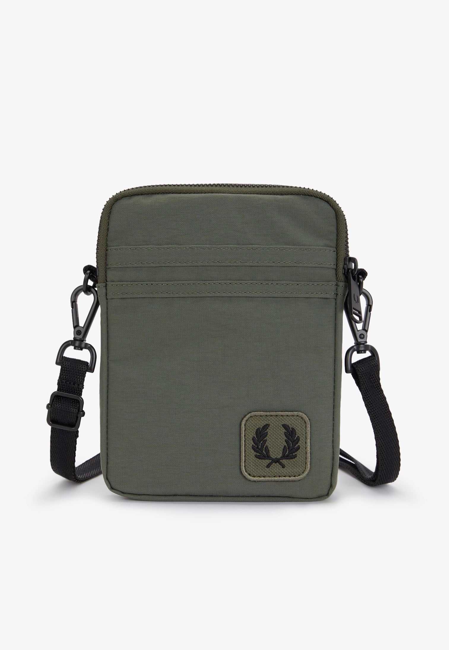 Fred Perry - Nylon Badge Small Side Laurel Wreath Green - Travel Bag | Neutral-Image