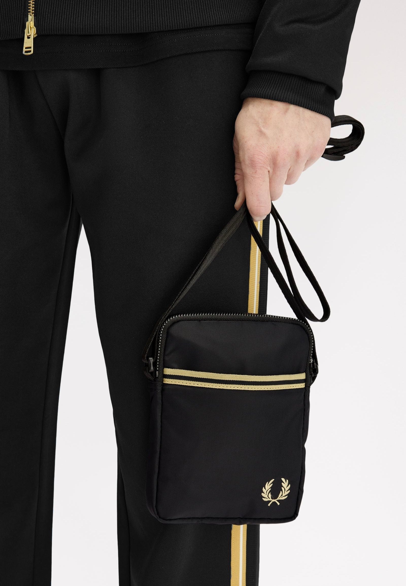 Fred Perry - Tipped Tape Small Side Black - Crossbody Bag | Neutral-Image