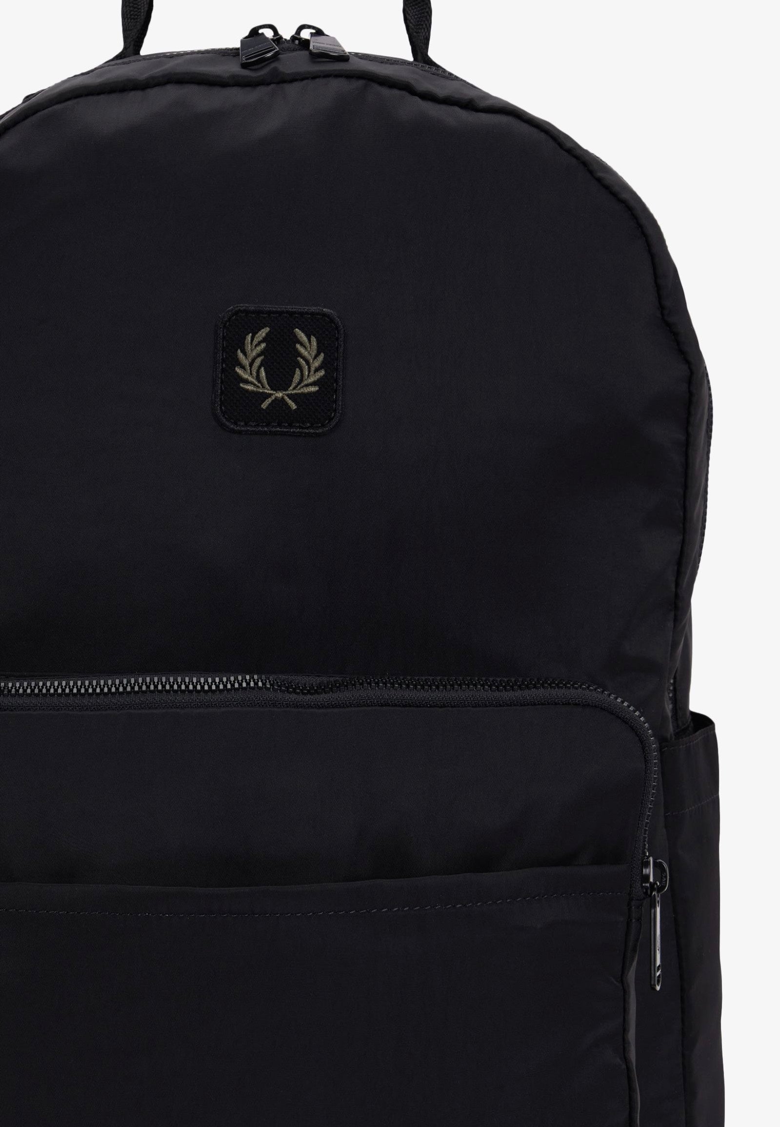 Fred Perry - Crinkle Nylon Black - Backpack | Neutral-Image