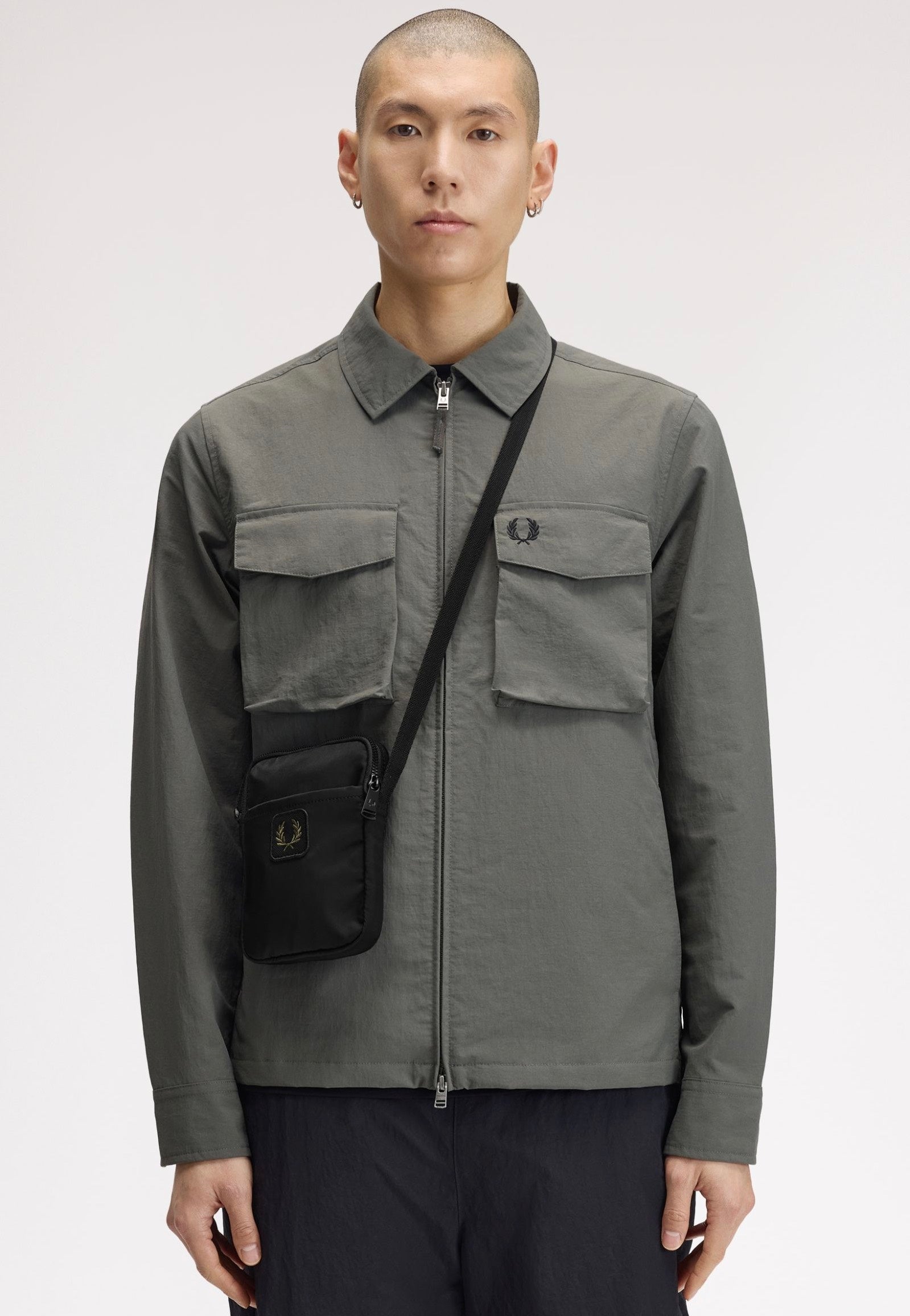 Fred Perry - Crinkle Nylon Small Side Black - Bag | Neutral-Image