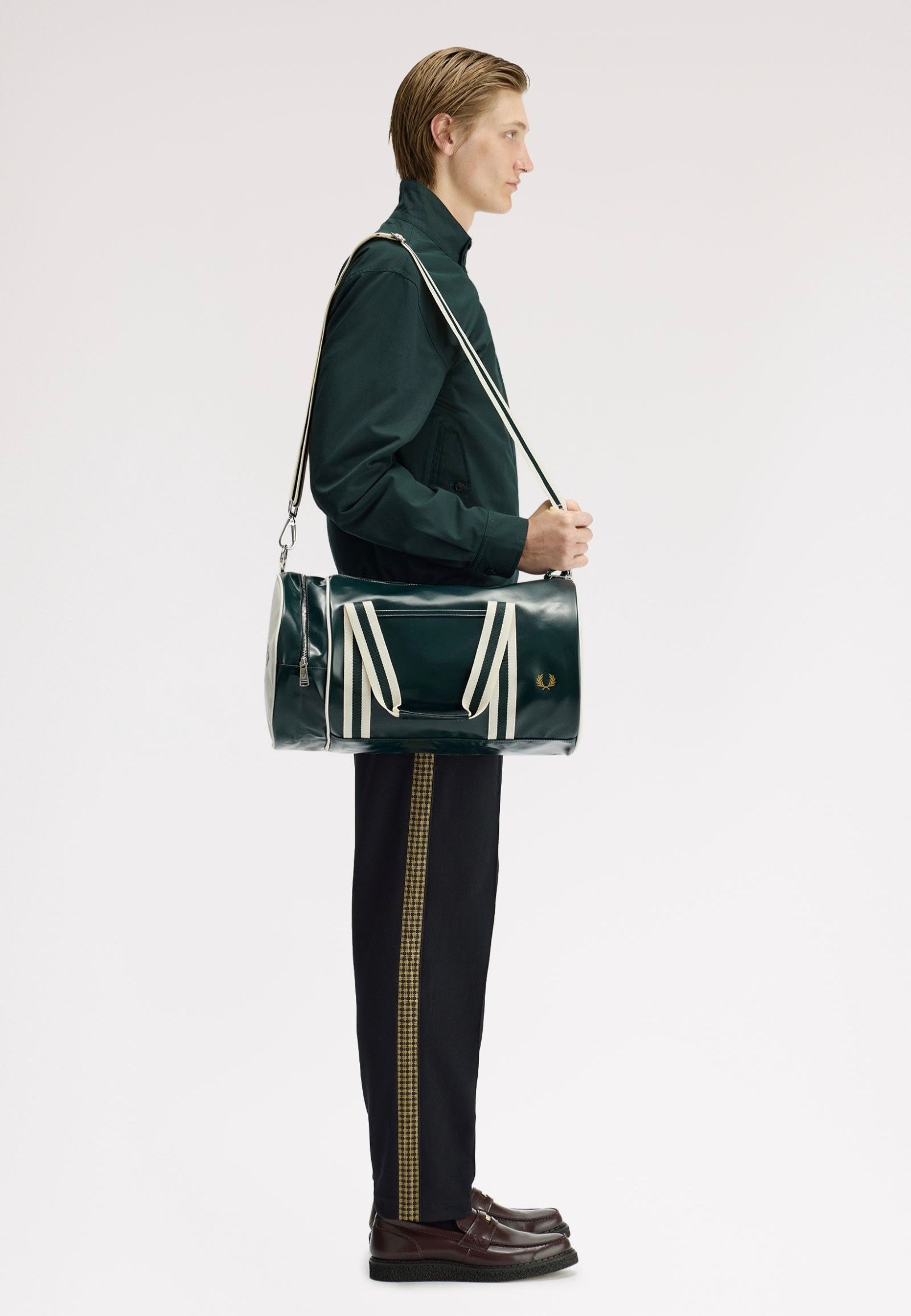 Fred Perry - Classic Barrel Grassroots/Ecru - Dufflebag | Neutral-Image