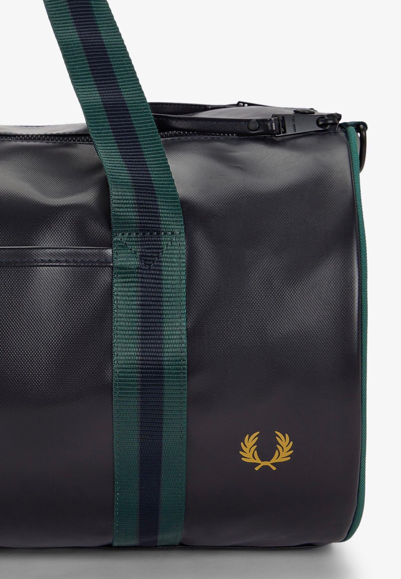 Fred Perry - Classic Barrel Navy/Grassroots - Dufflebag | Neutral-Image