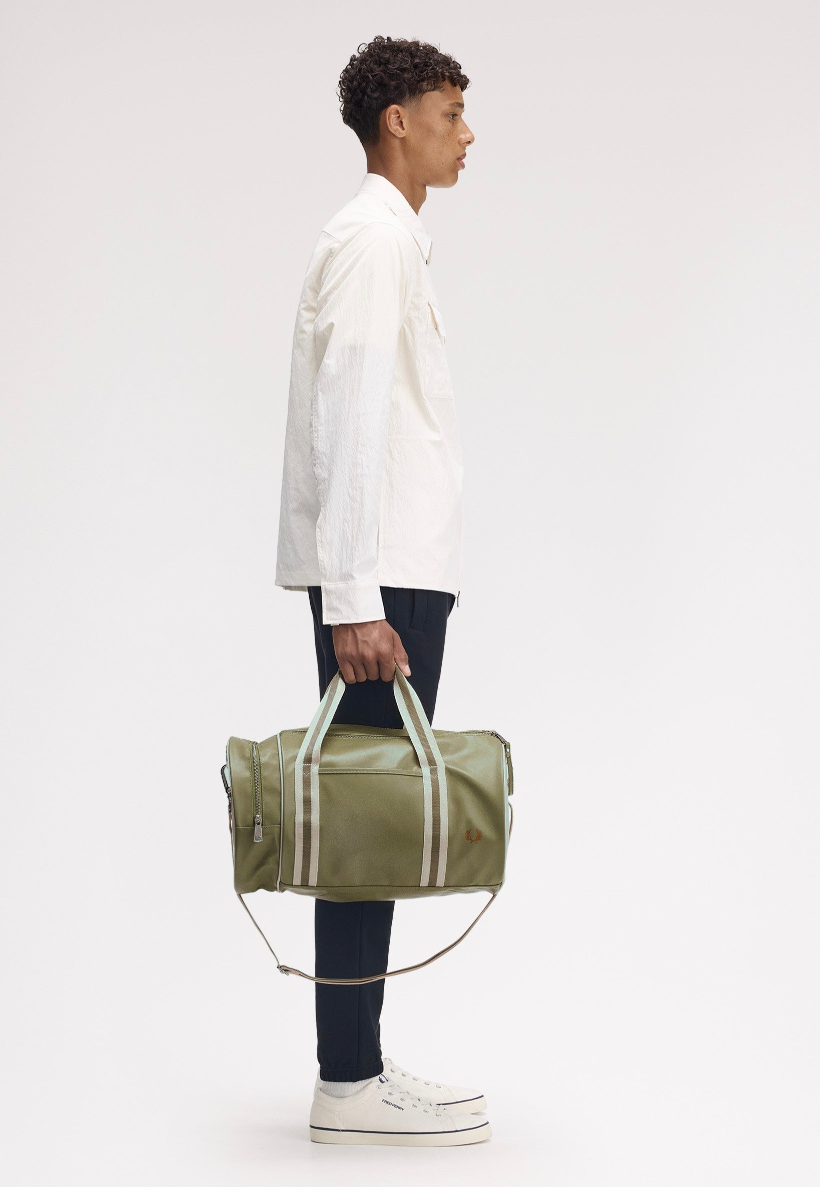 Fred Perry - Classic Barrel Olive Mint - Dufflebag | Neutral-Image