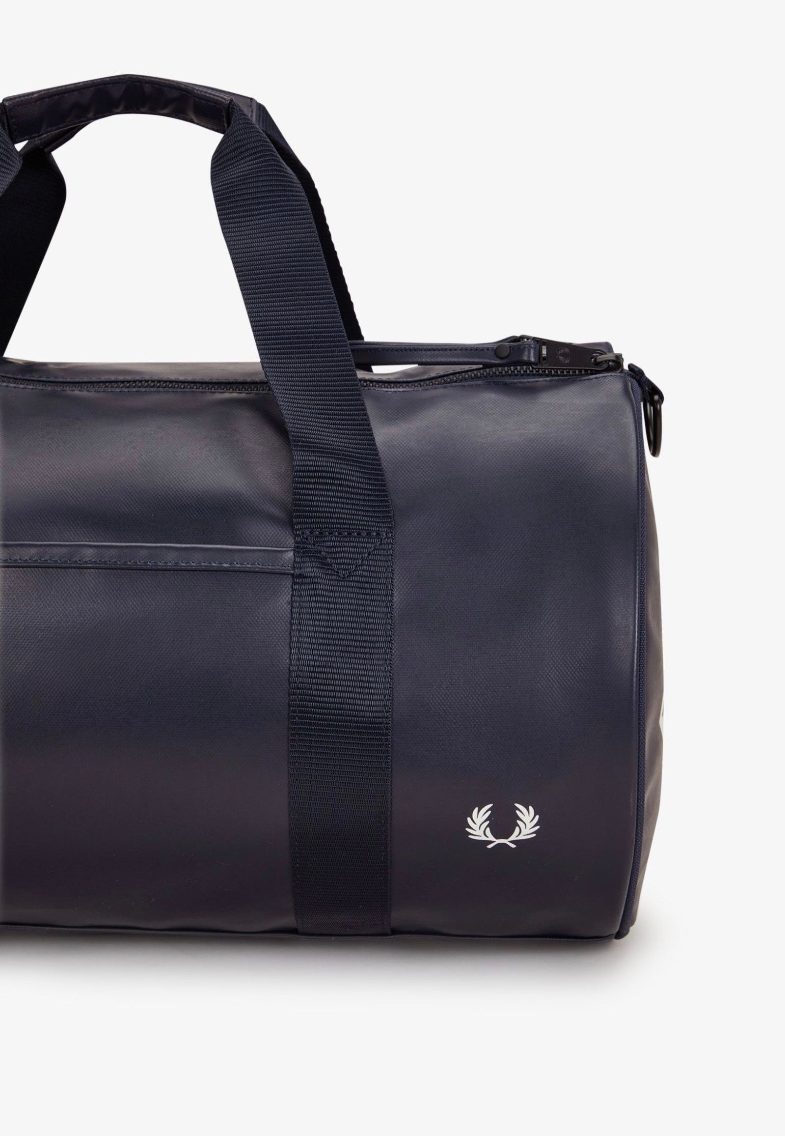 Fred Perry - Tonal Classic Barrel Navy - Dufflebag | Neutral-Image