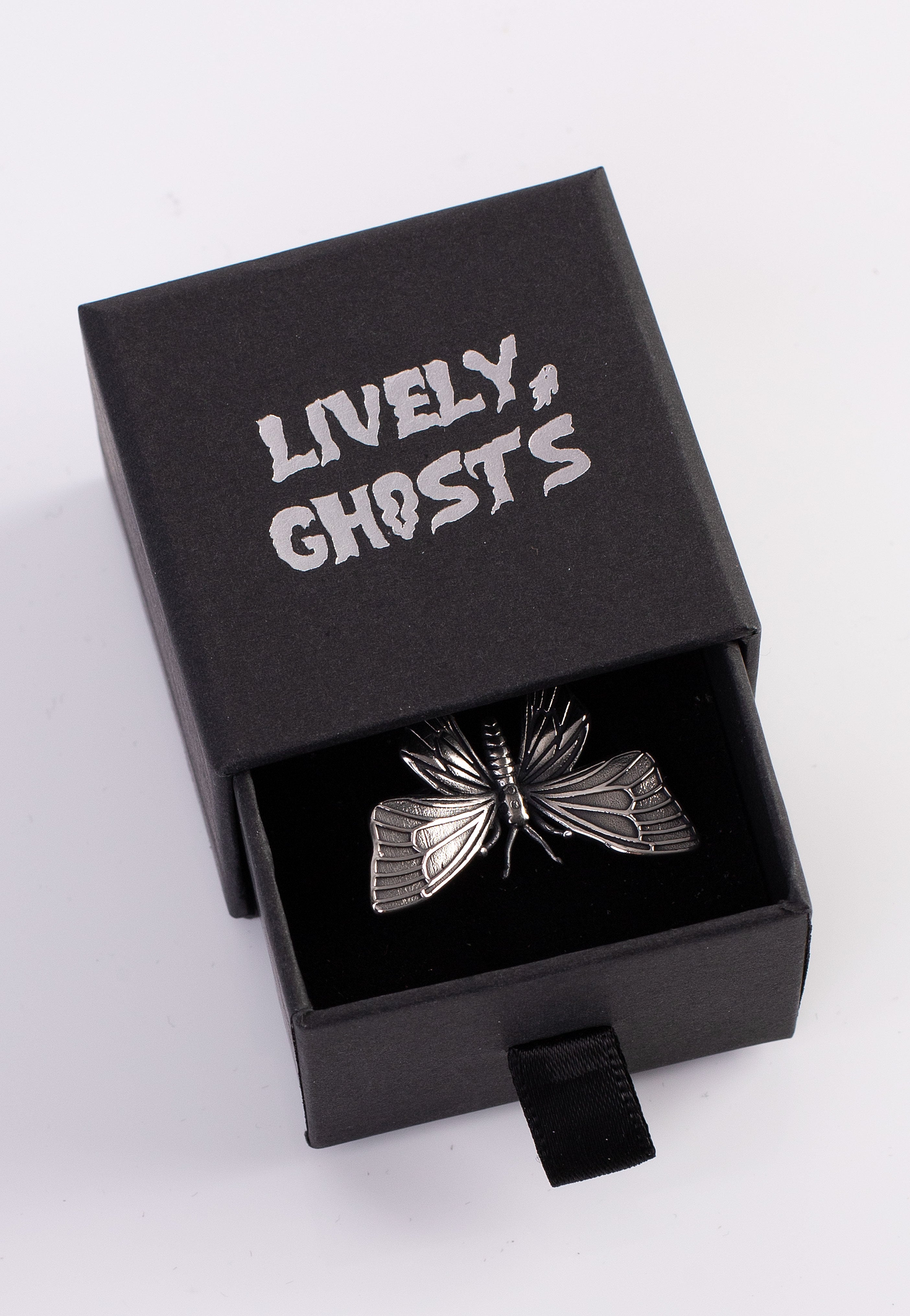 Lively Ghosts - Whispering Wings Silver - Ring | Neutral-Image