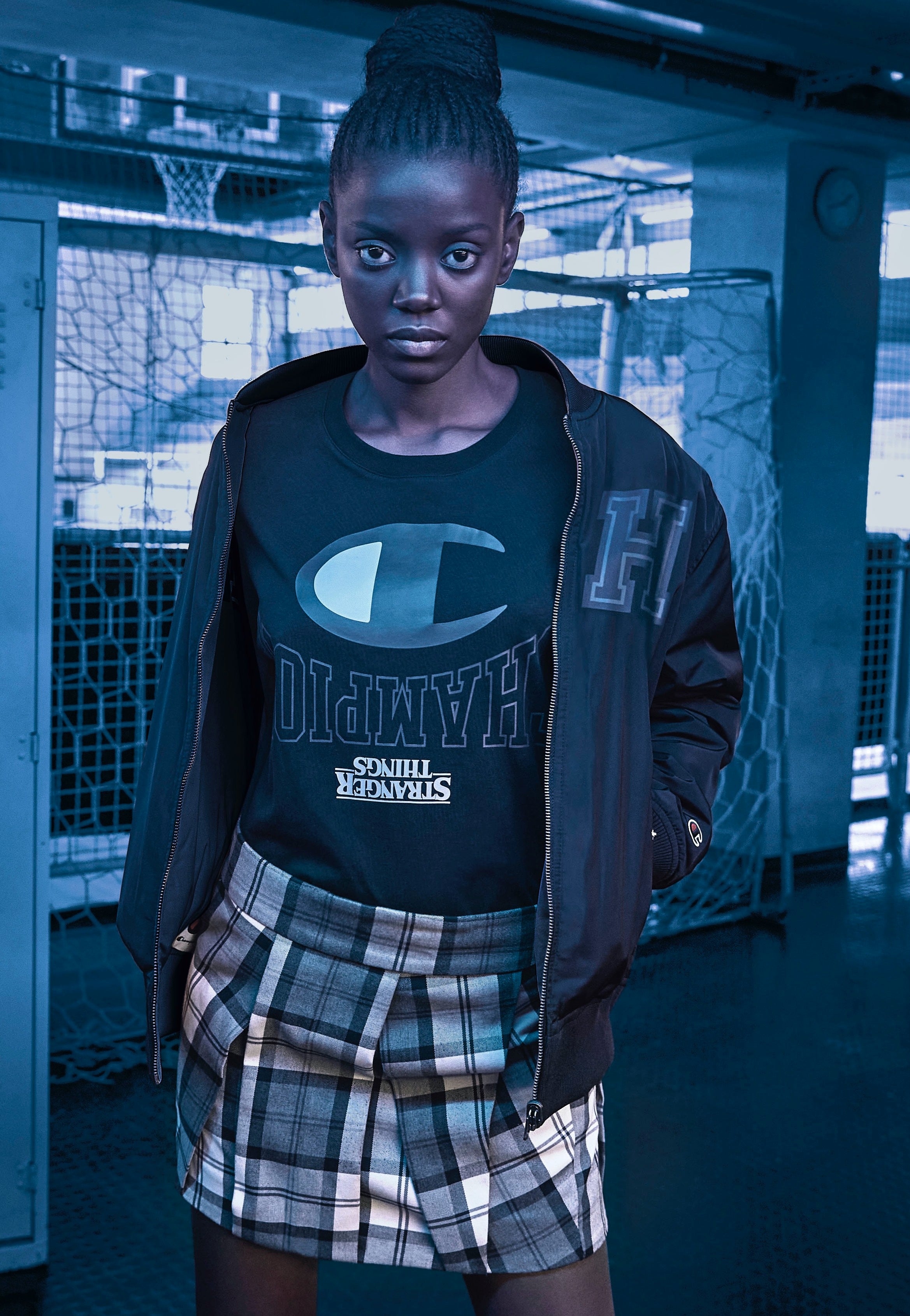 Champion x Stranger Things - Crewneck NBK - T-Shirt | Men-Image