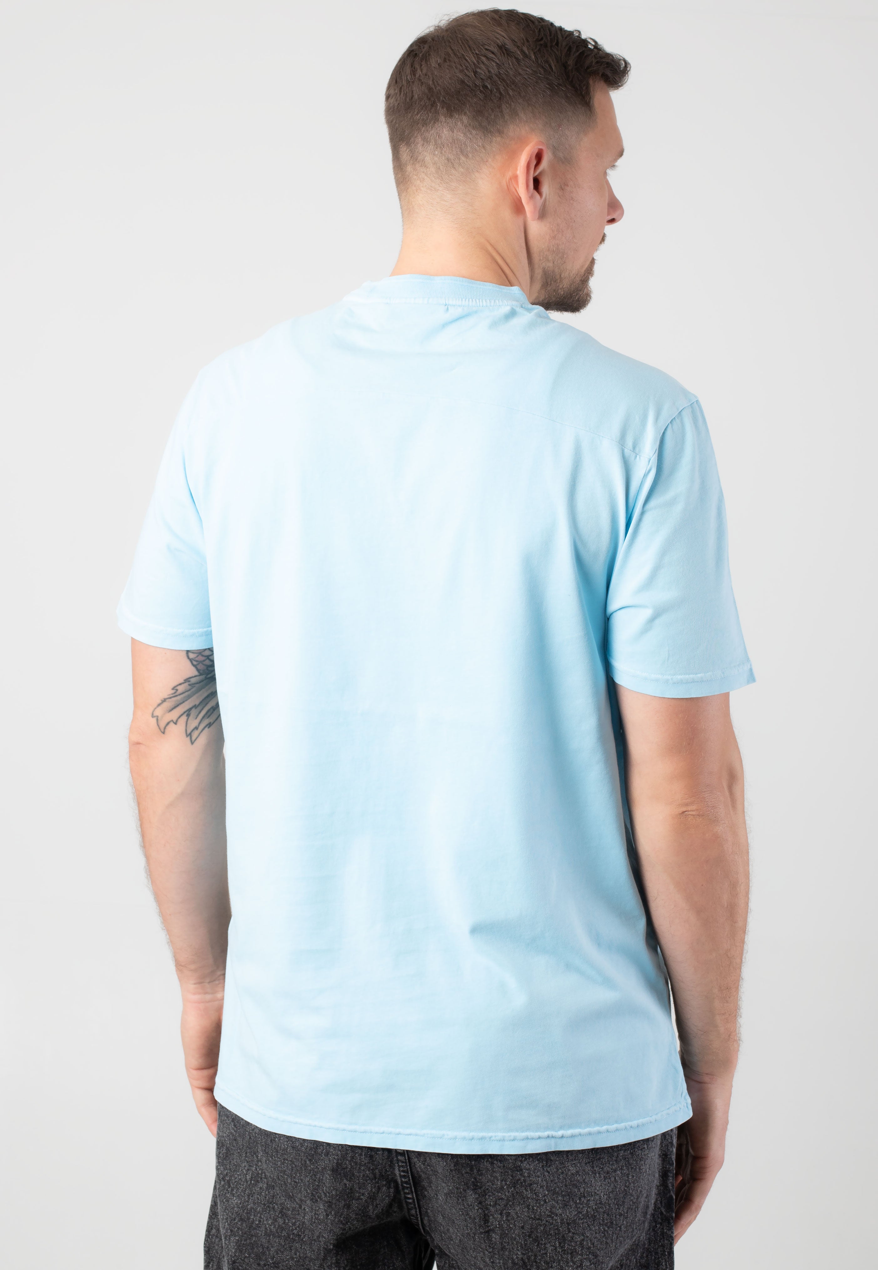 Lyle & Scott - Natural Dye Crewneck Caribe - T-Shirt | Men-Image