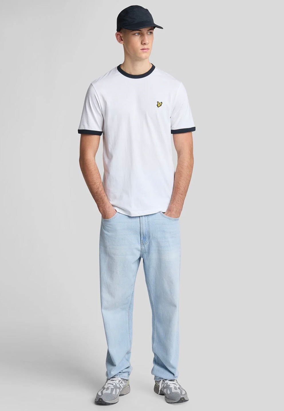 Lyle & Scott - Ringer White/Dark Navy - T-Shirt | Men-Image