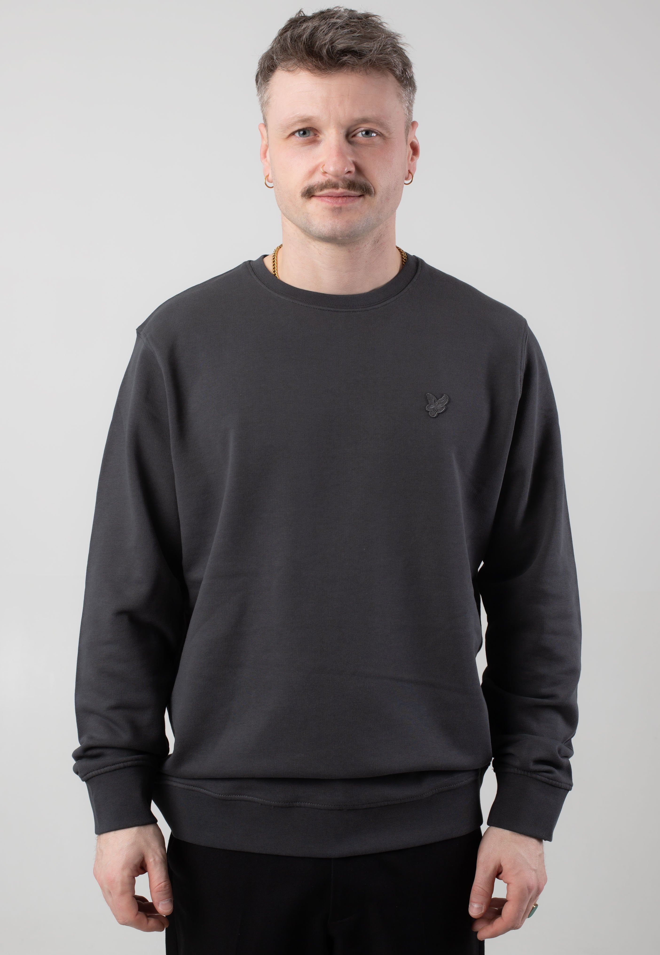 Lyle & Scott - Superfine Crew Neck Gunmetal - Sweater | Men-Image