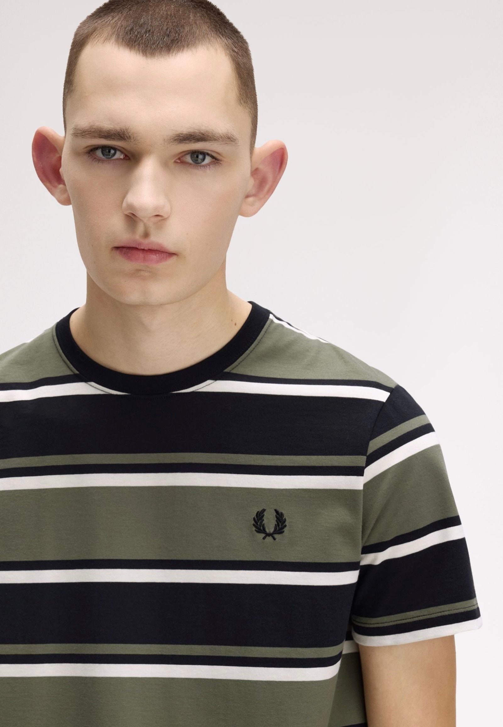 Fred Perry - Bold Striped Black - T-Shirt | Men-Image