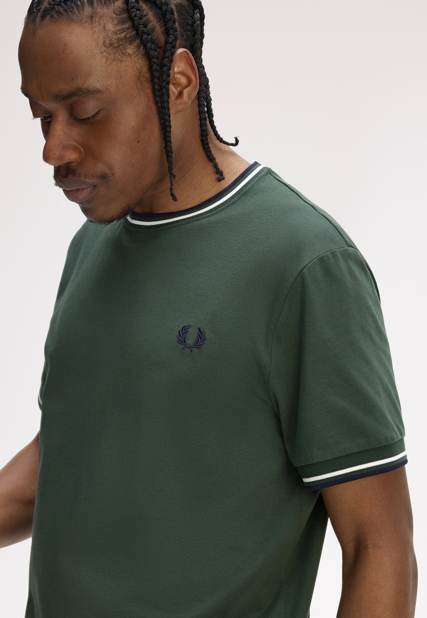 Fred Perry - Twin Tipped Court Green/Snow White/Navy - T-Shirt | Men-Image