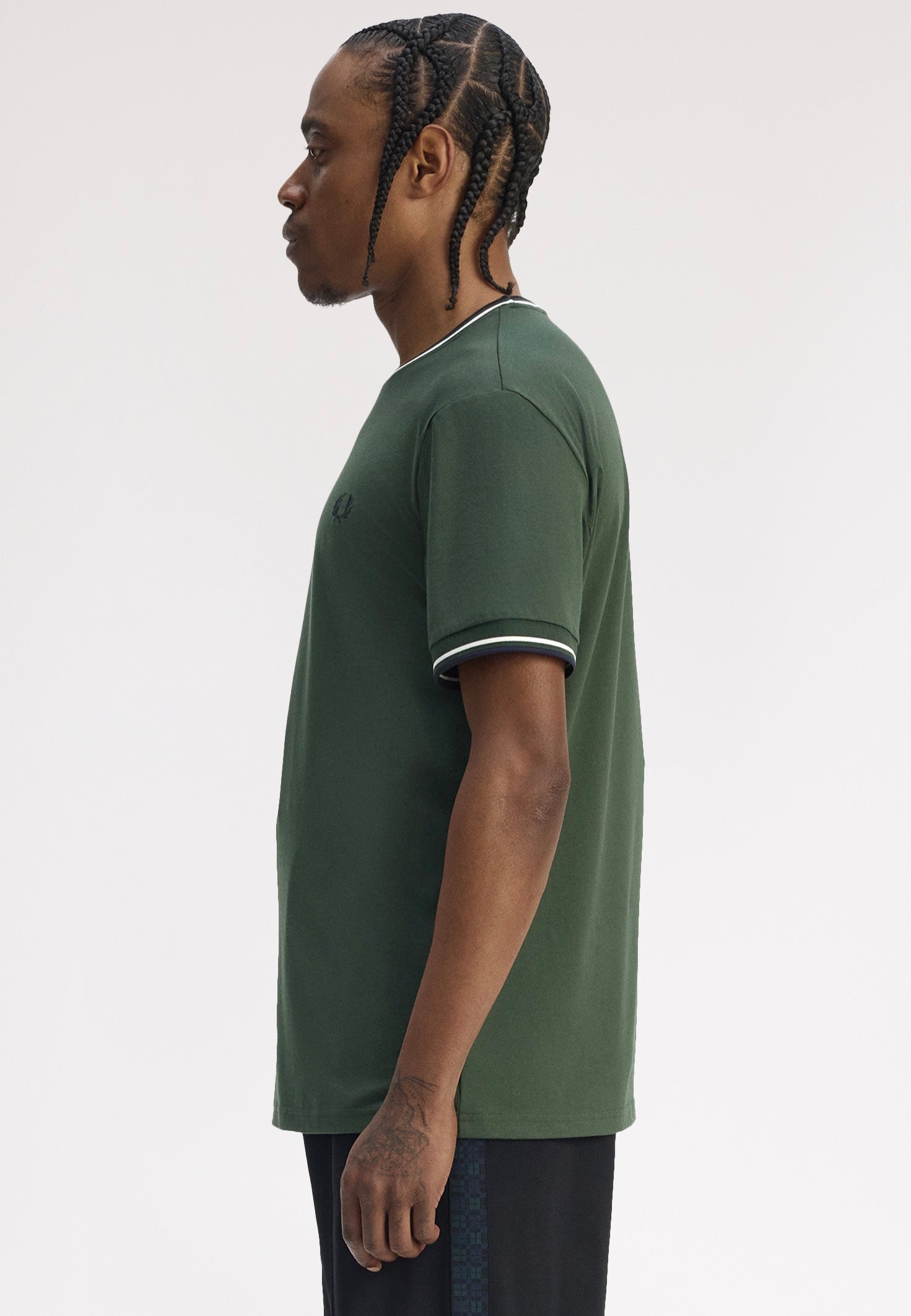Fred Perry - Twin Tipped Court Green/Snow White/Navy - T-Shirt | Men-Image