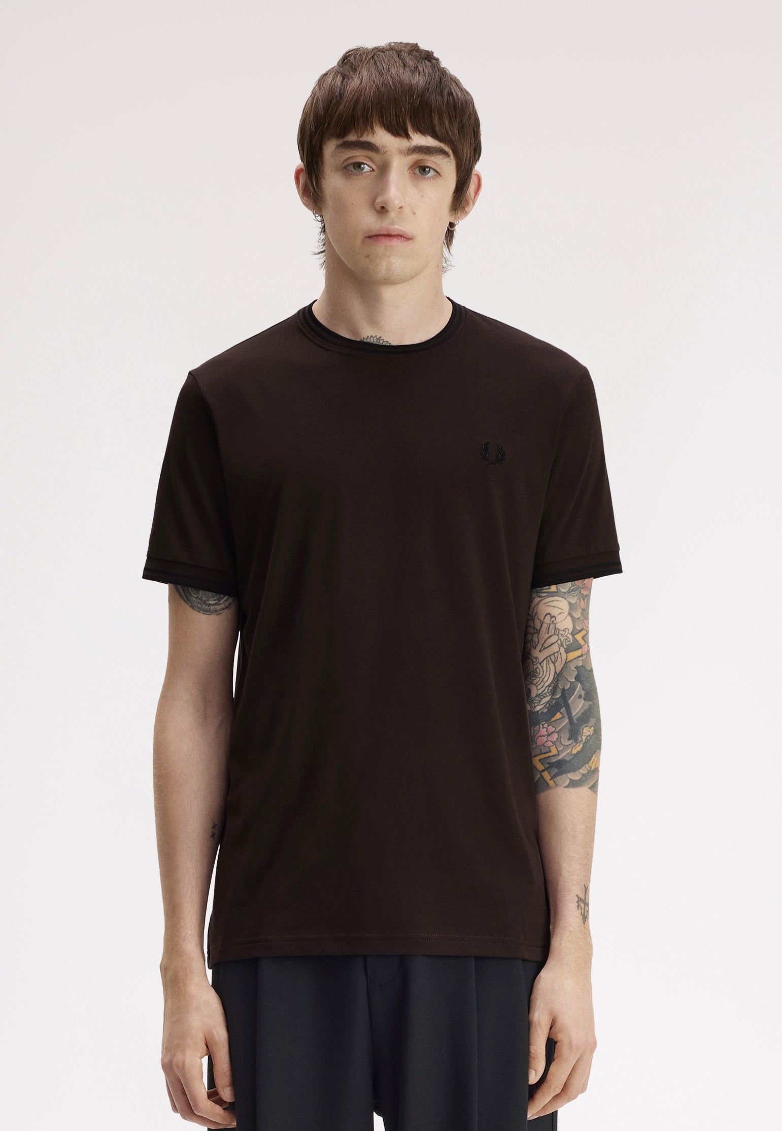 Fred Perry - Twin Tipped Rich Brown/Black - T-Shirt | Men-Image
