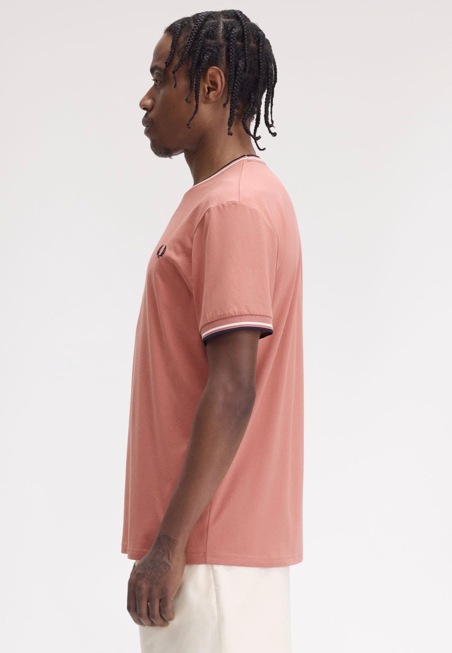 Fred Perry - Twin Tipped Putty Pink/Ecru/Navy - T-Shirt | Men-Image
