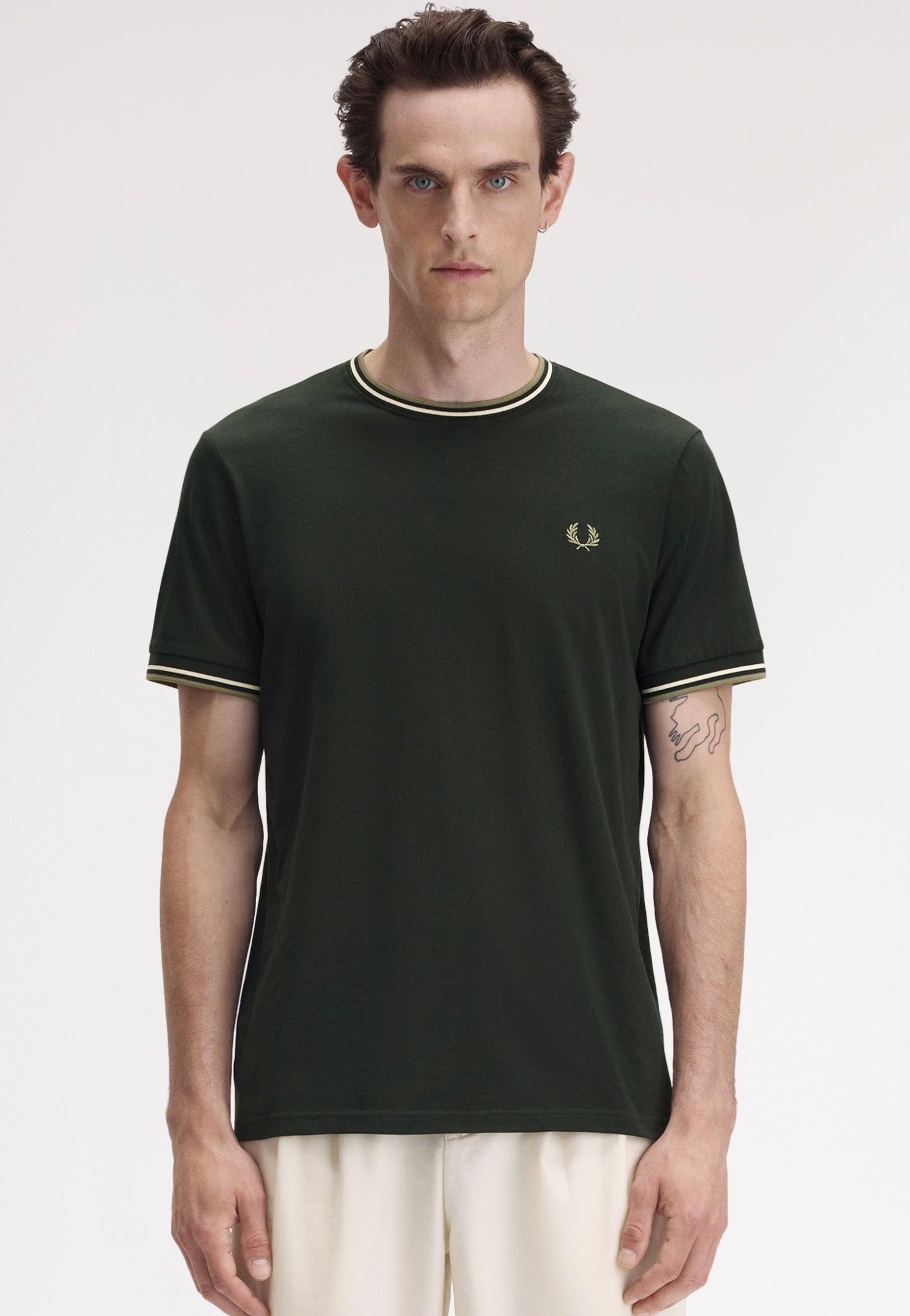Fred Perry - Twin Tipped Night Green/Light Ecru/Olive Mint - T-Shirt | Men-Image