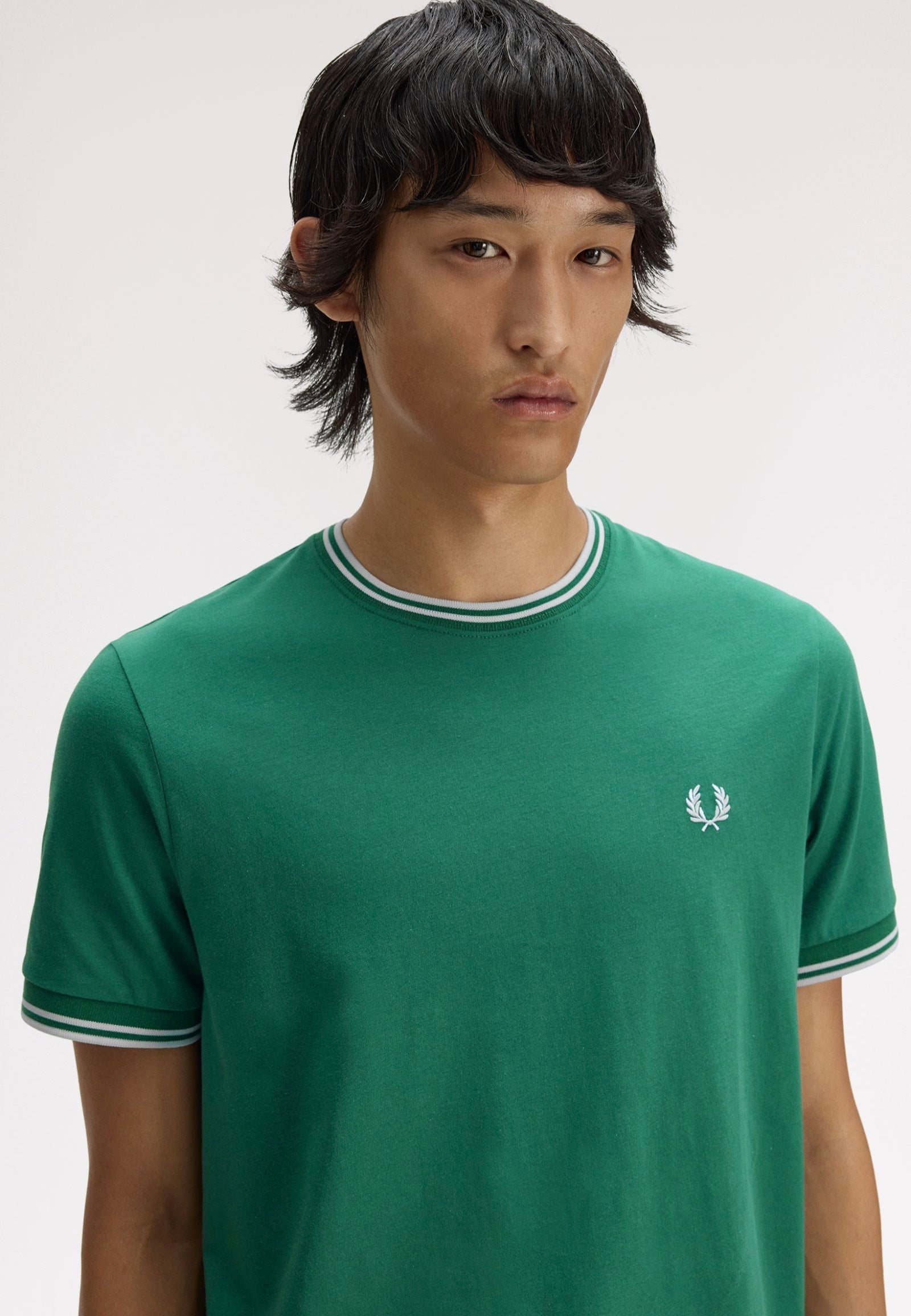 Fred Perry - Twin Tipped Sport Green/Light Ice/Light Ice - T-Shirt | Men-Image