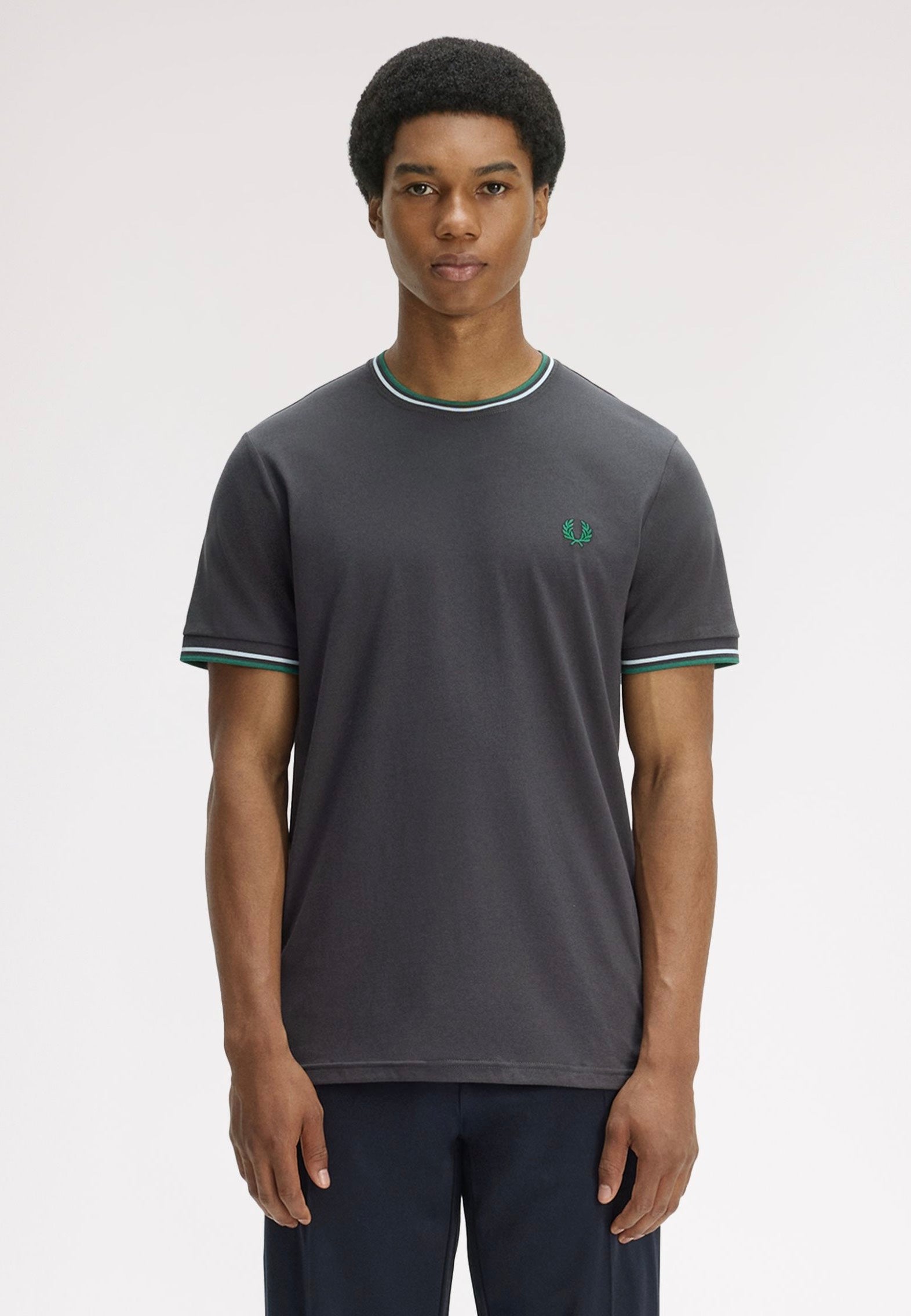 Fred Perry - Twin Tipped Anchor Grey/Light Ice/Sport Green - T-Shirt | Men-Image