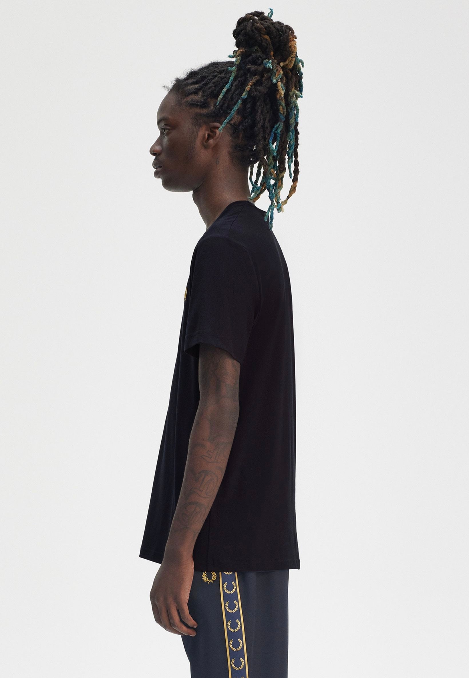 Fred Perry - Crew Neck Navy/Honeycomb - T-Shirt | Men-Image