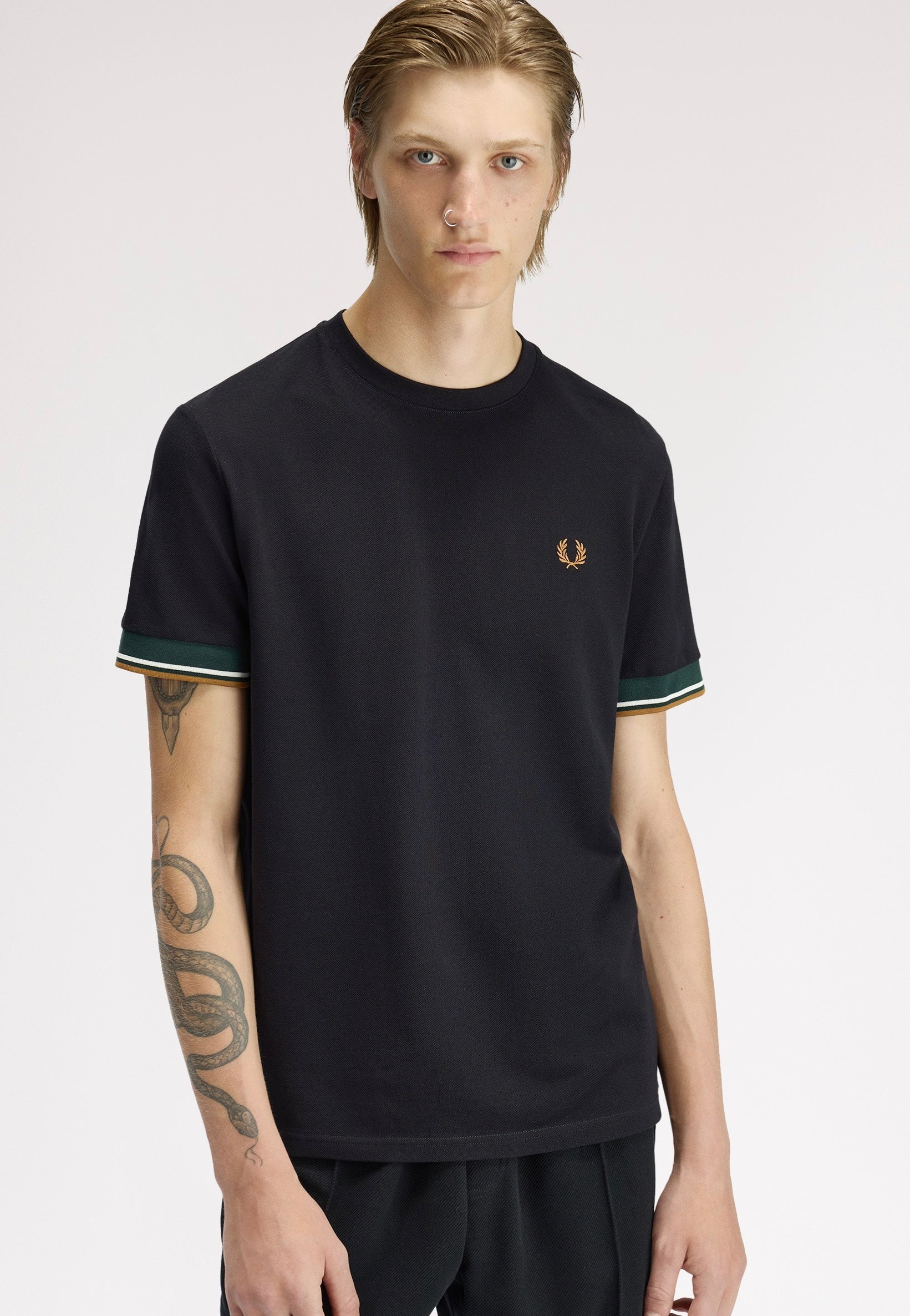 Fred Perry - Twin Tipped Cuff Black - T-Shirt | Men-Image