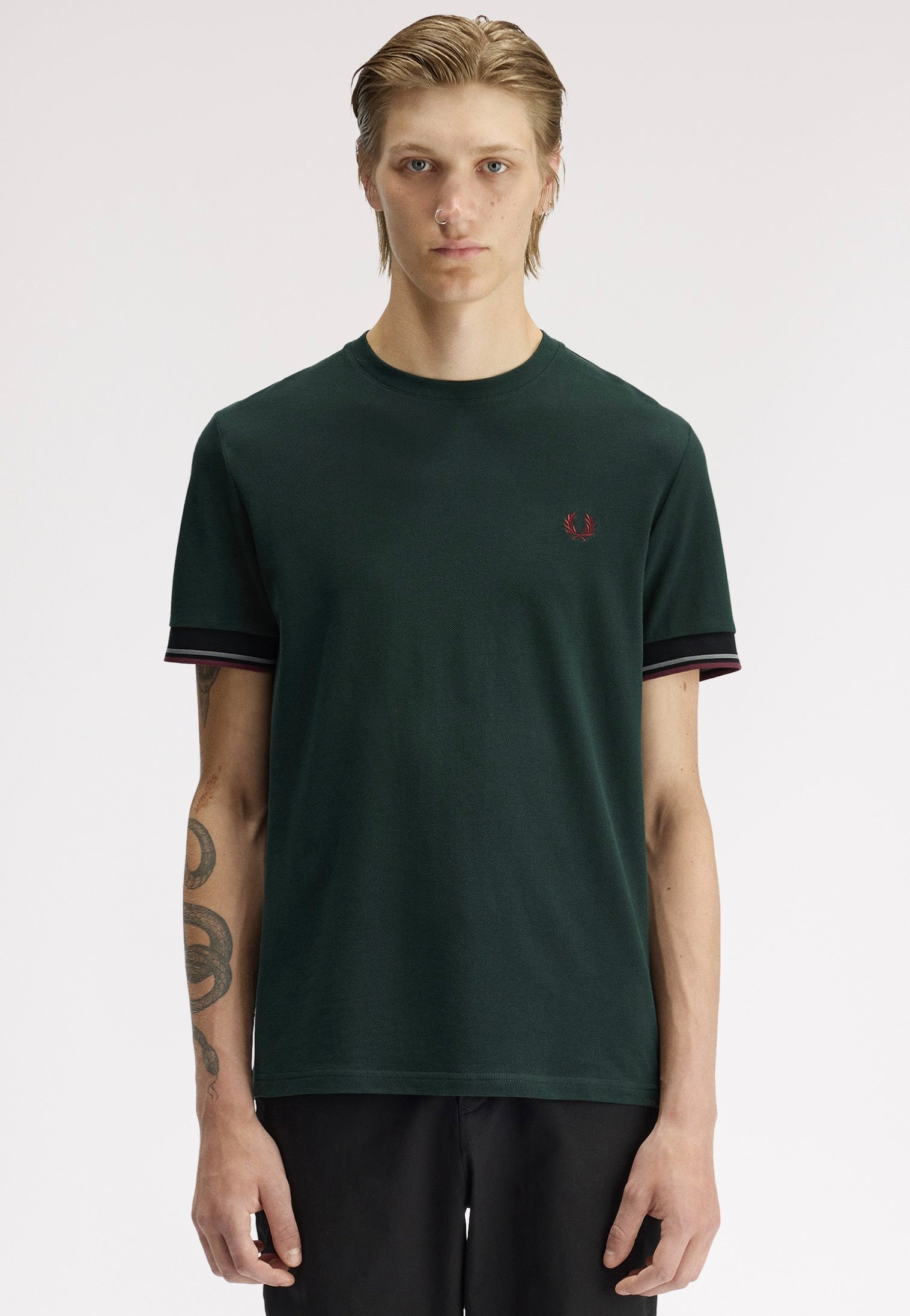 Fred Perry - Twin Tipped Cuff Grassroots - T-Shirt | Men-Image