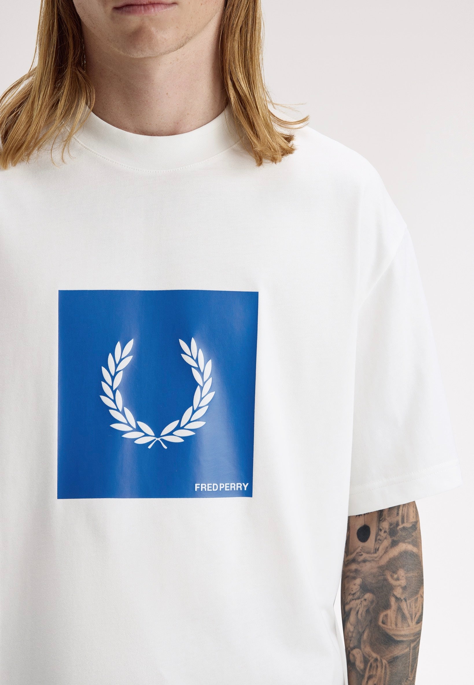 Fred Perry - Box Graphic Snow White - T-Shirt | Men-Image