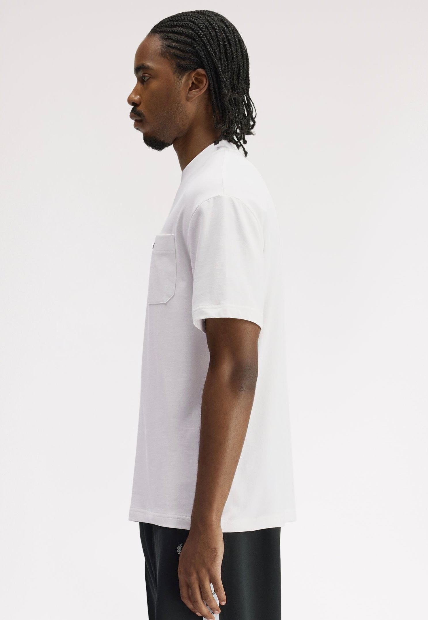 Fred Perry - Pocket Detail Snow White - T-Shirt | Men-Image