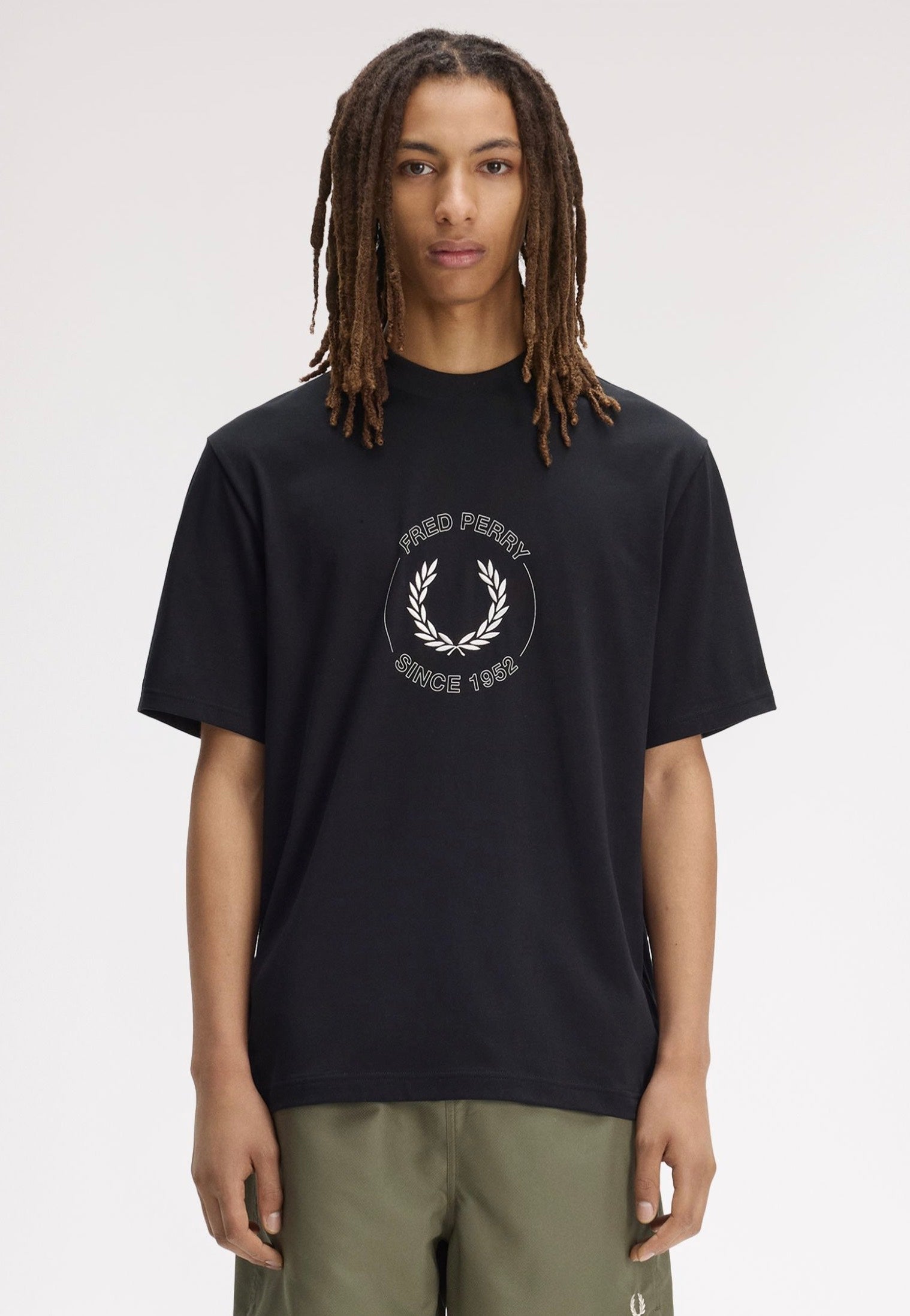 Fred Perry - Circle Graphic Black - T-Shirt | Men-Image