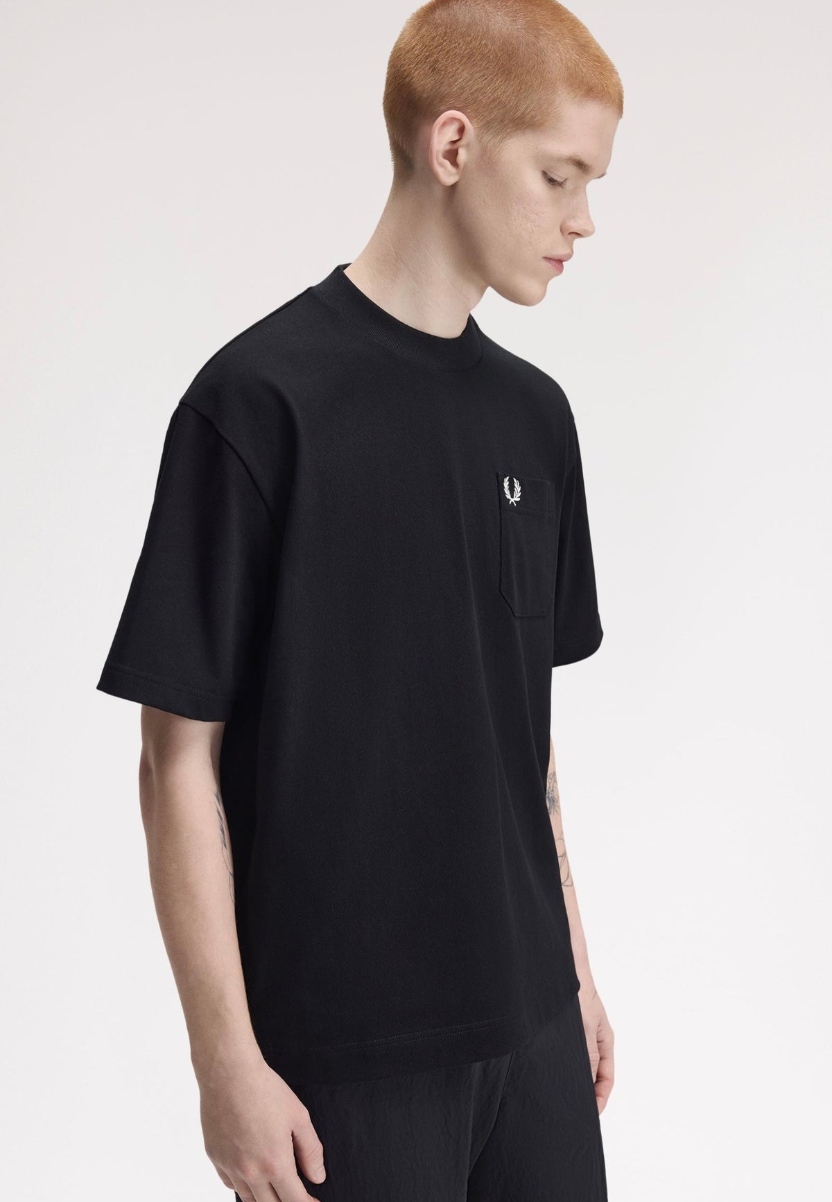 Fred Perry Relaxed Black T-paita | Men-Image
