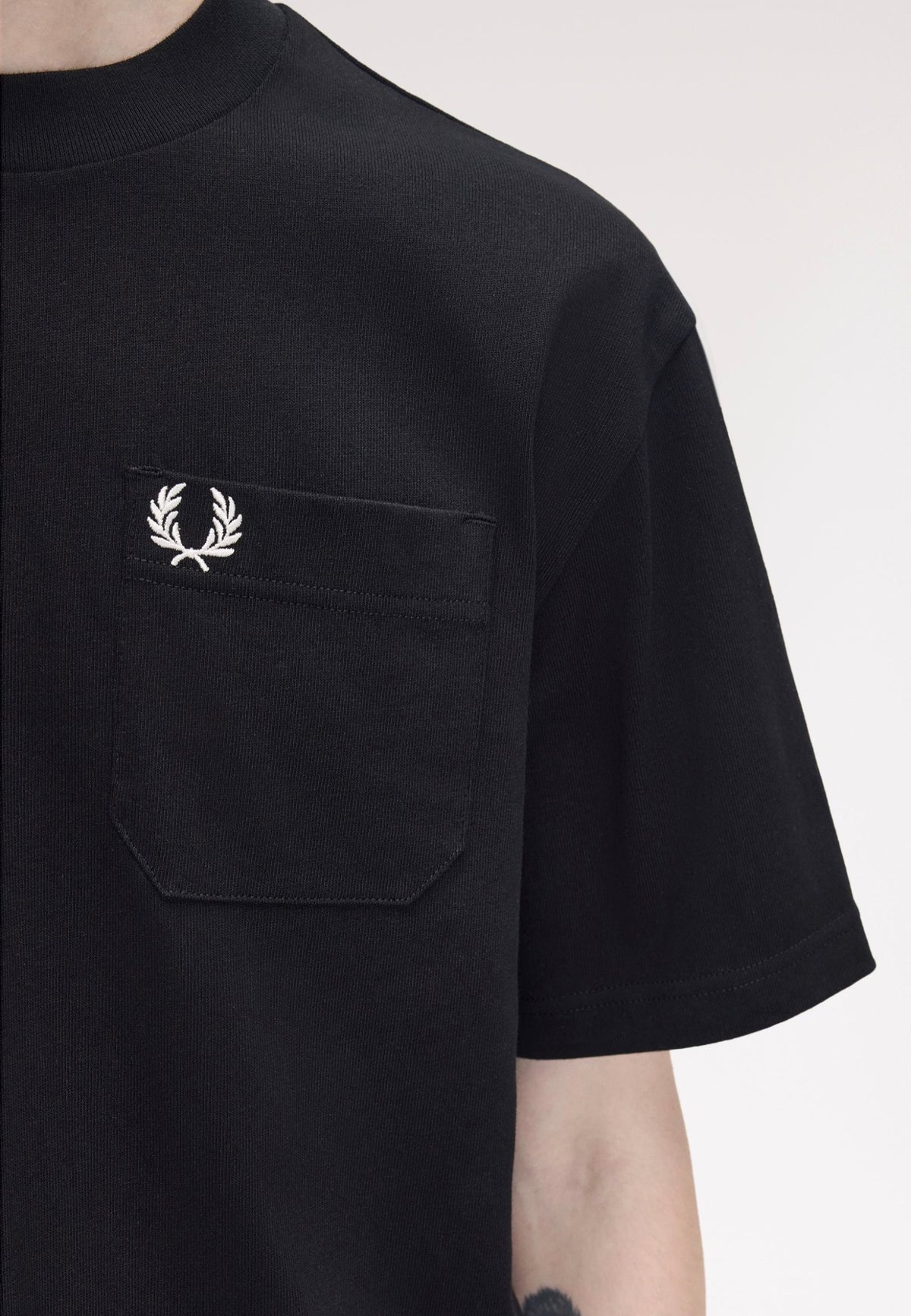 Fred Perry Relaxed Black T-paita | Men-Image