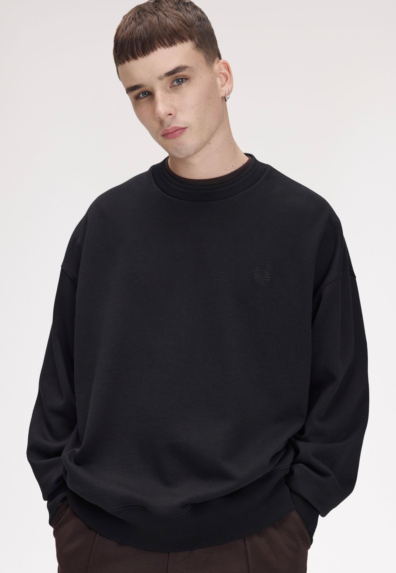 Fred Perry - Oversized Tipped Black - Sweater | Men-Image