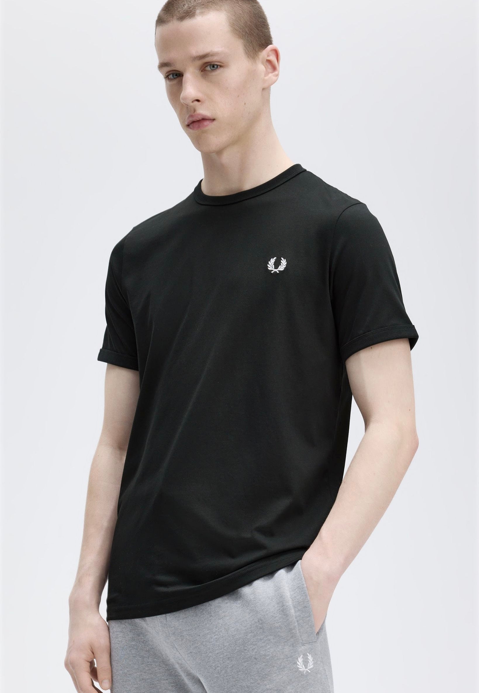 Fred Perry - Ringer Black - T-Shirt | Men-Image
