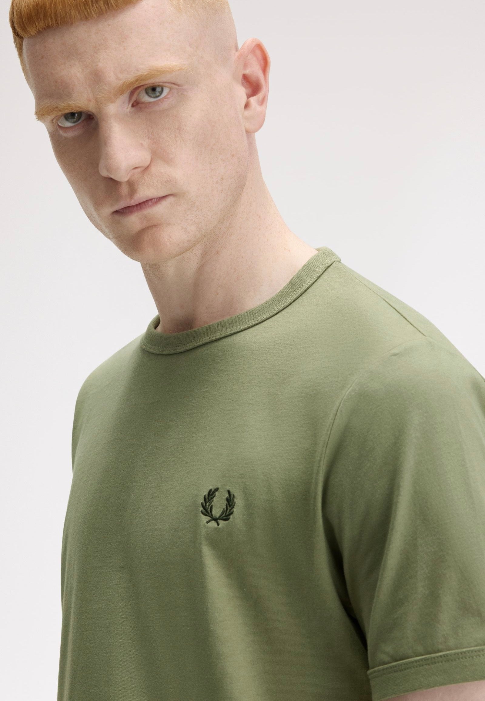 Fred Perry - Ringer Olive Mint - T-Shirt | Men-Image