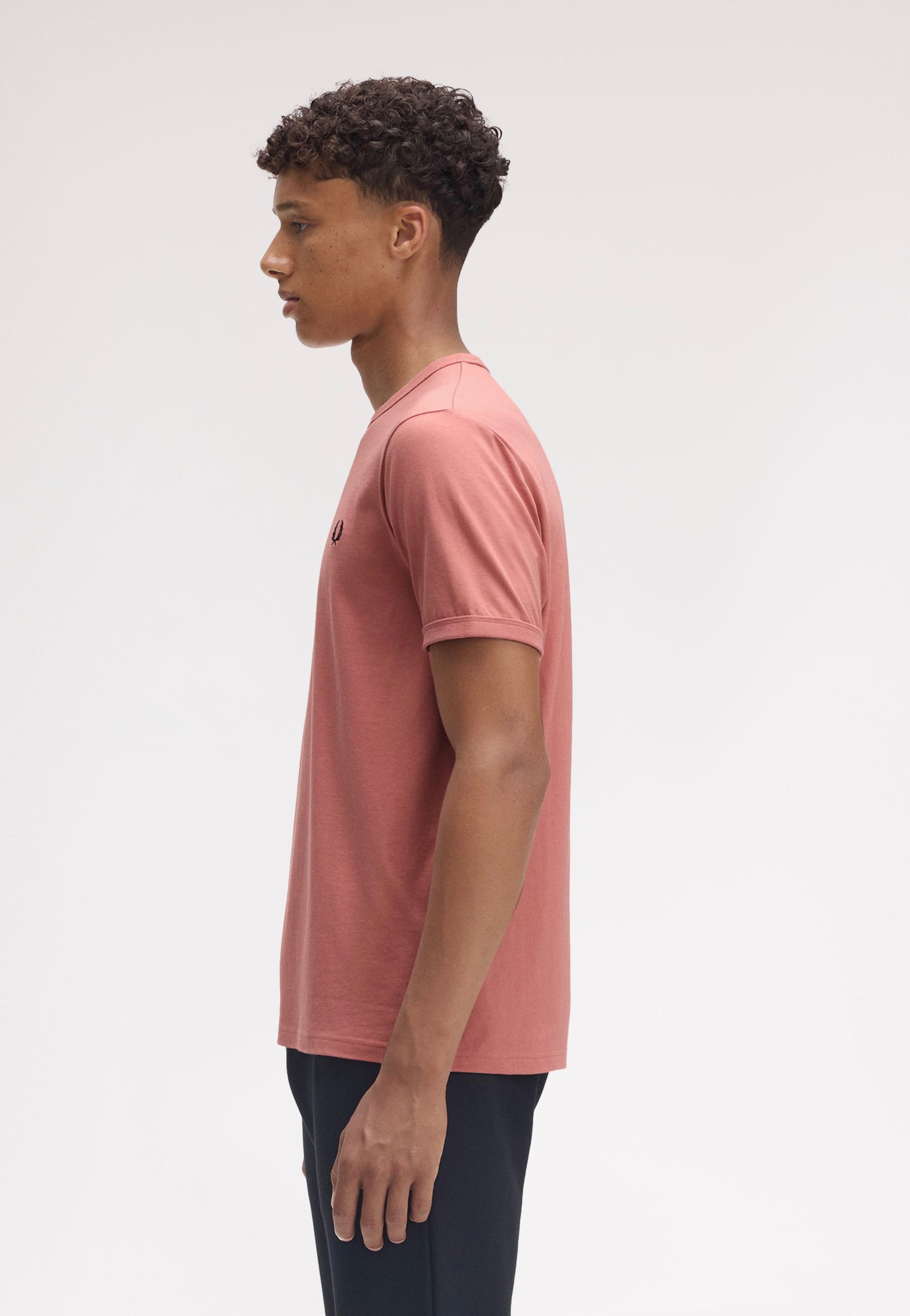 Fred Perry - Ringer Putty Pink - T-Shirt | Men-Image