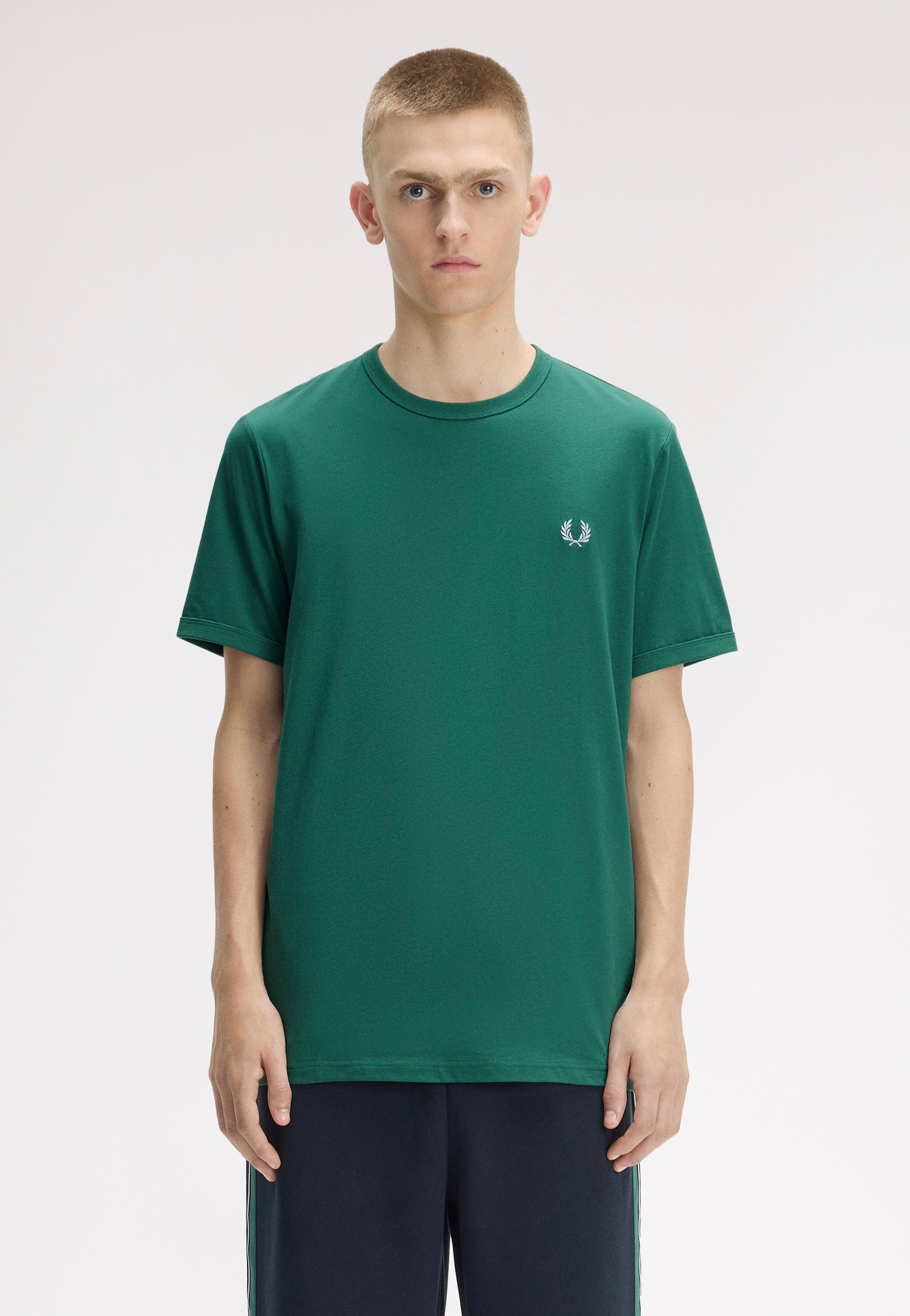 Fred Perry - Ringer Sport Green - T-Shirt | Men-Image