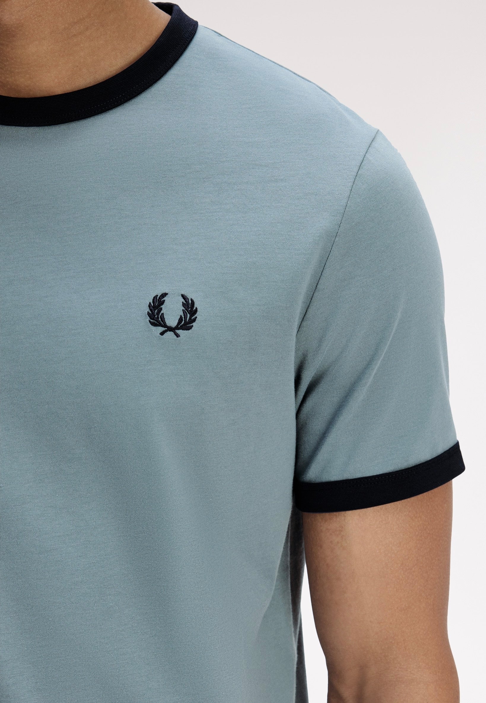 Fred Perry - Ringer Stockport Blue/Navy - T-Shirt | Men-Image
