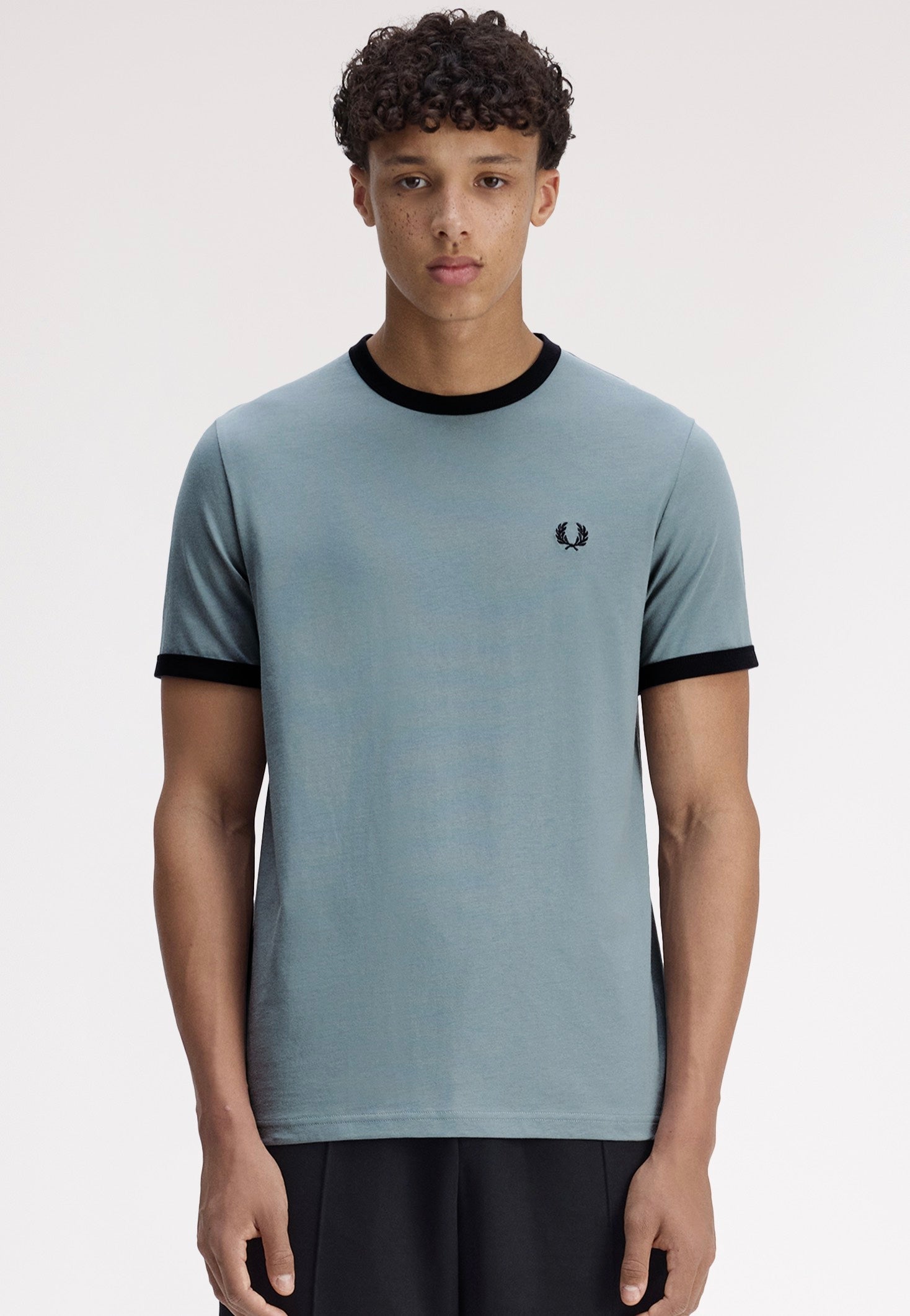 Fred Perry - Ringer Stockport Blue/Navy - T-Shirt | Men-Image