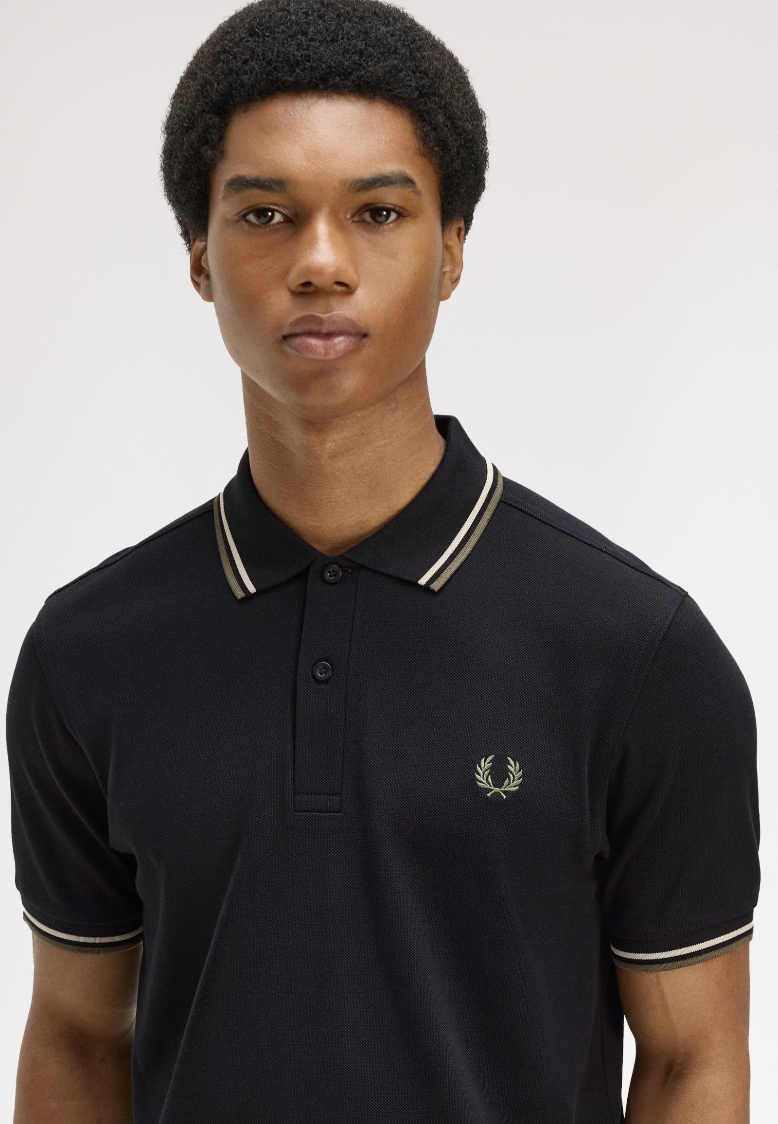 Fred Perry - Twin Tipped Black/Oatmeal/Laurel Wreath Green - Polo | Men-Image