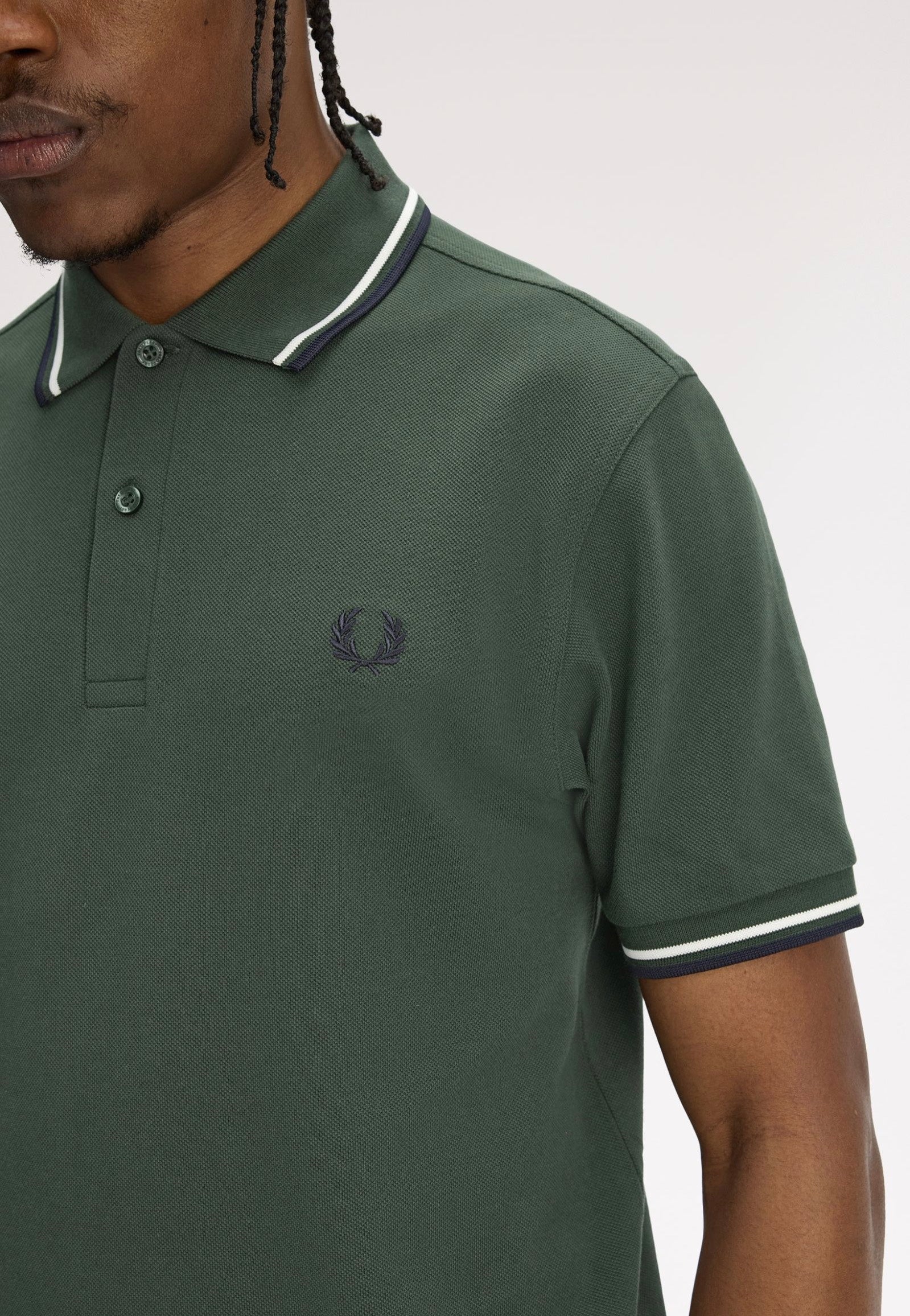 Fred Perry - Twin Tipped Court Green/Snow White/Nvy - Polo | Men-Image