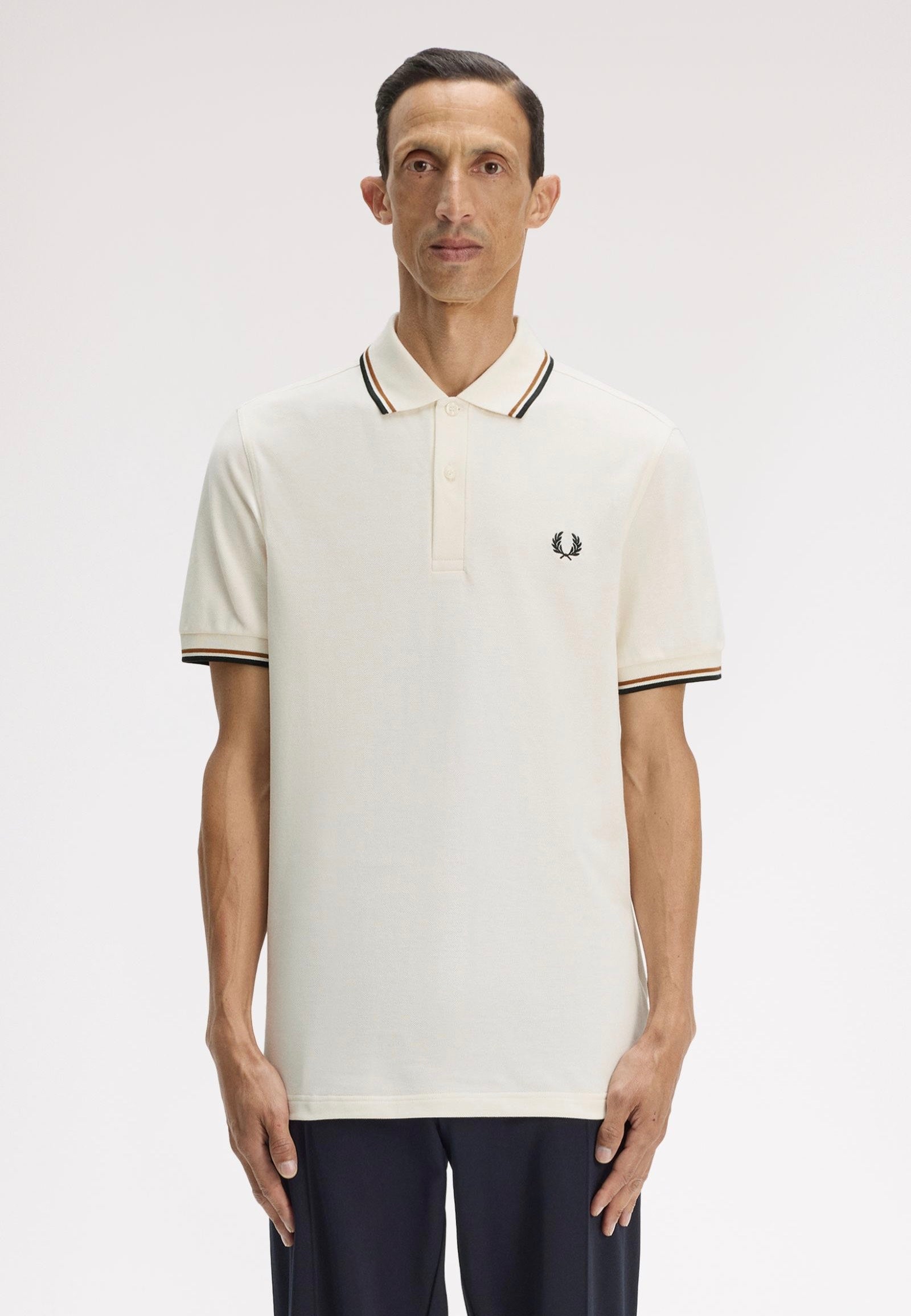 Fred Perry - Twin Tipped Ecru/Dark Caramel/Black - Polo | Men-Image