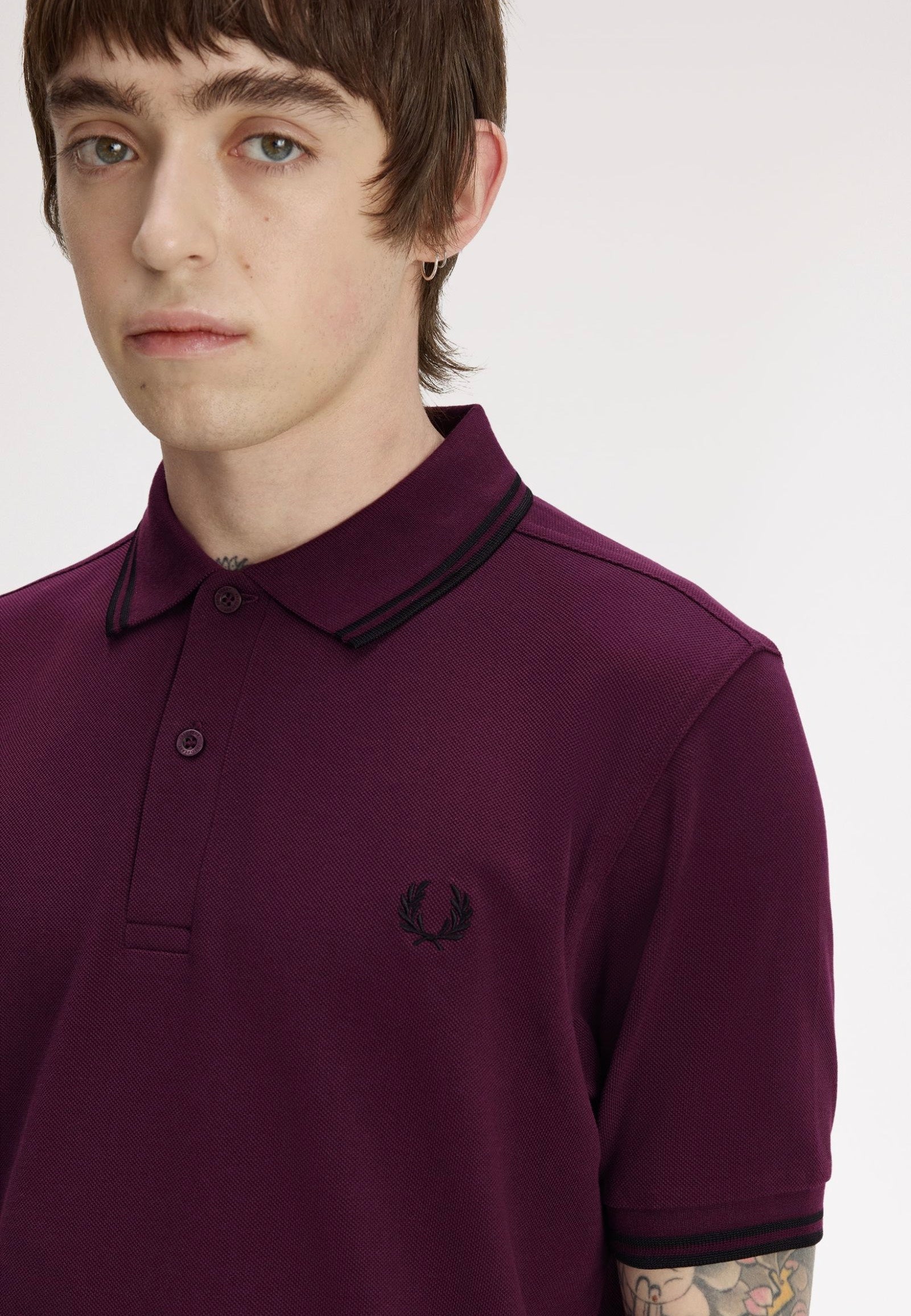 Fred Perry - Twin Tipped Plum/Black/Black - Polo | Men-Image