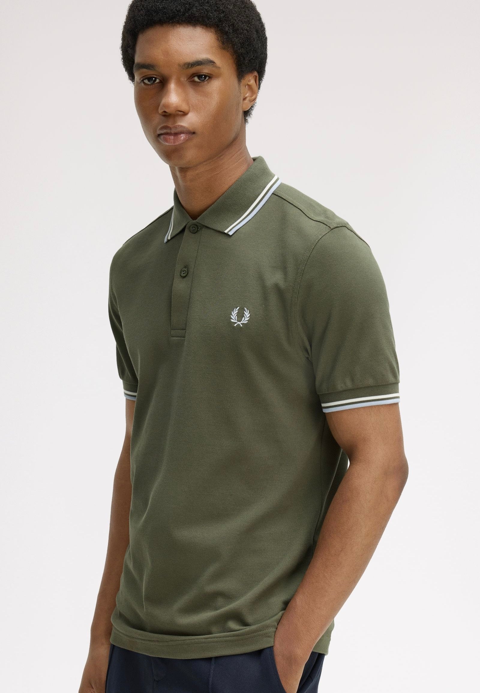 Fred Perry - Twin Tipped Laurel Wreath Green/Ecru/Dusky Blue - Polo | Men-Image