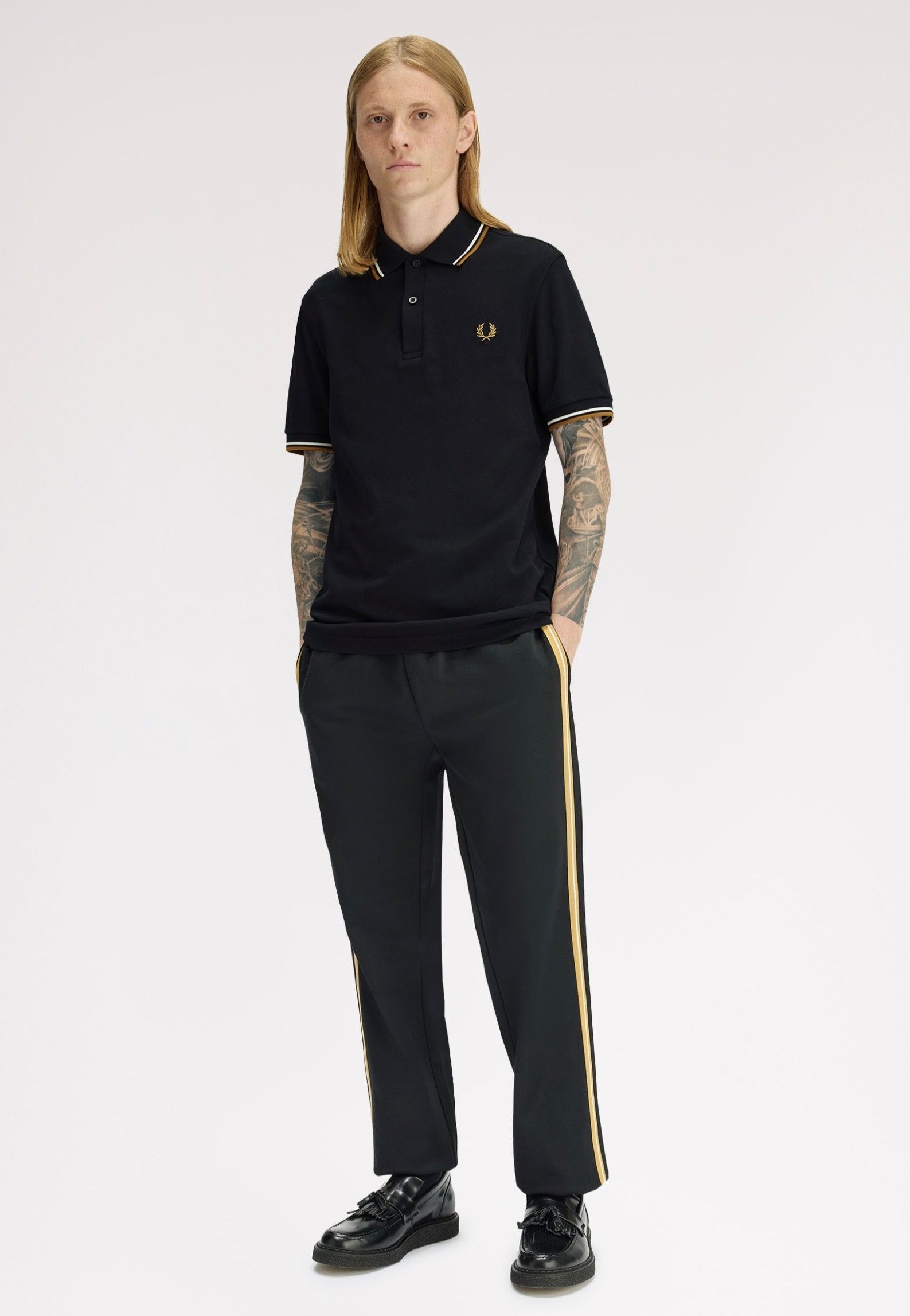 Fred Perry - Twin Tipped Black/Ecru/Dark Caramel - Polo | Men-Image